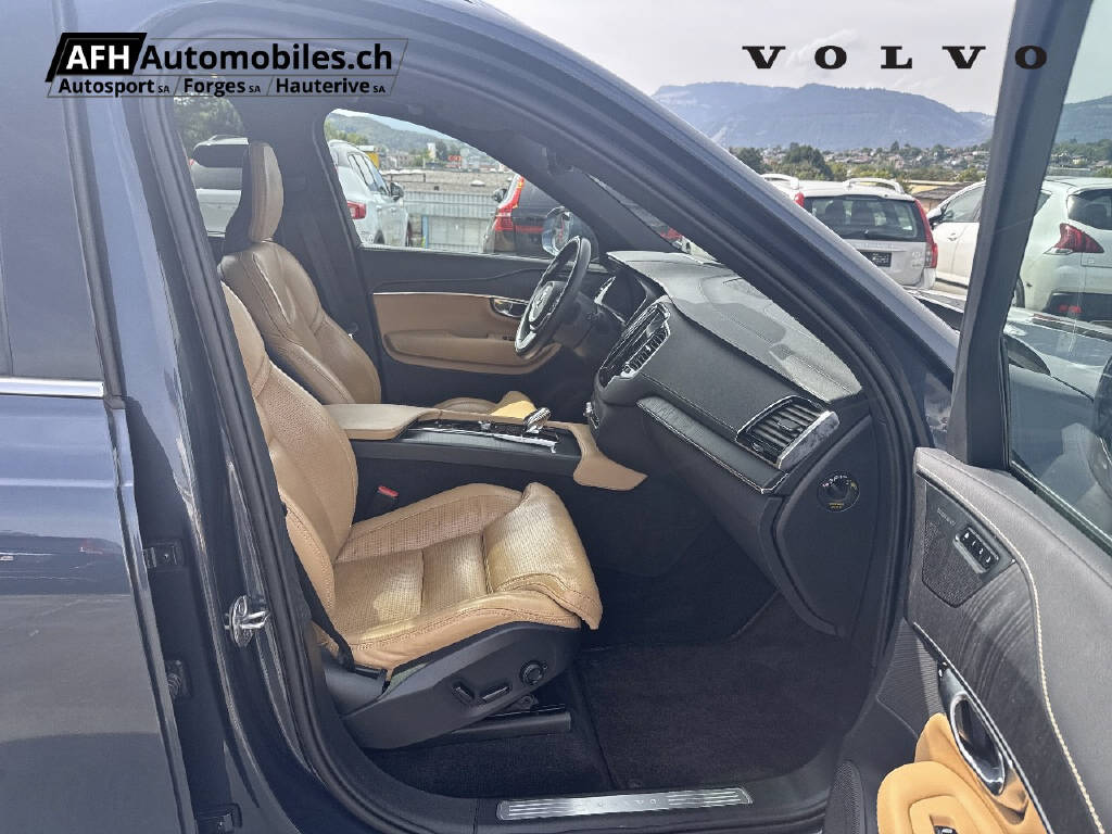 VOLVO XC90 2.0 B5 MH Inscription 7P. AWD-image-14