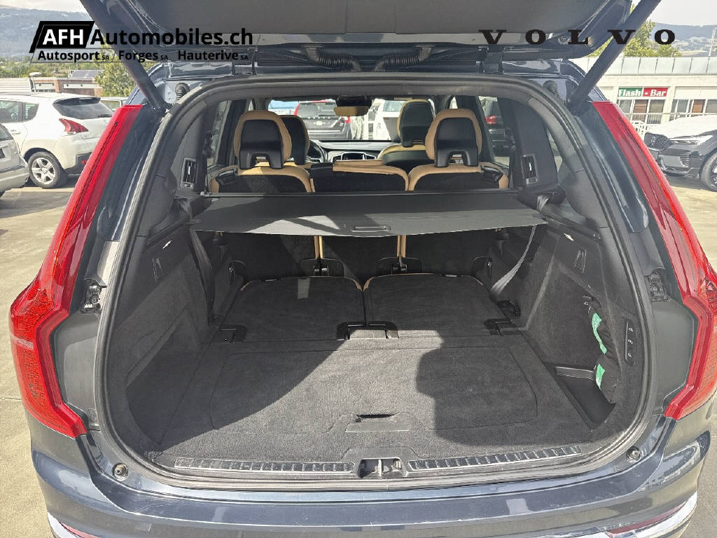 VOLVO XC90 2.0 B5 MH Inscription 7P. AWD-image-16