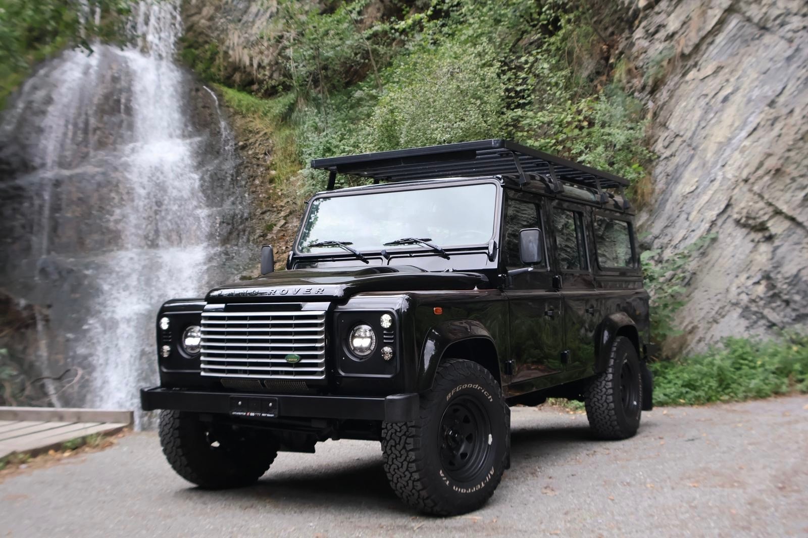 LAND ROVER Defender 110 SW 2.4Tdc-showroom-element-1