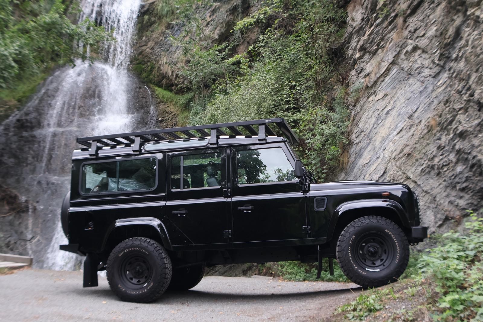 LAND ROVER Defender 110 SW 2.4Tdc-image-6