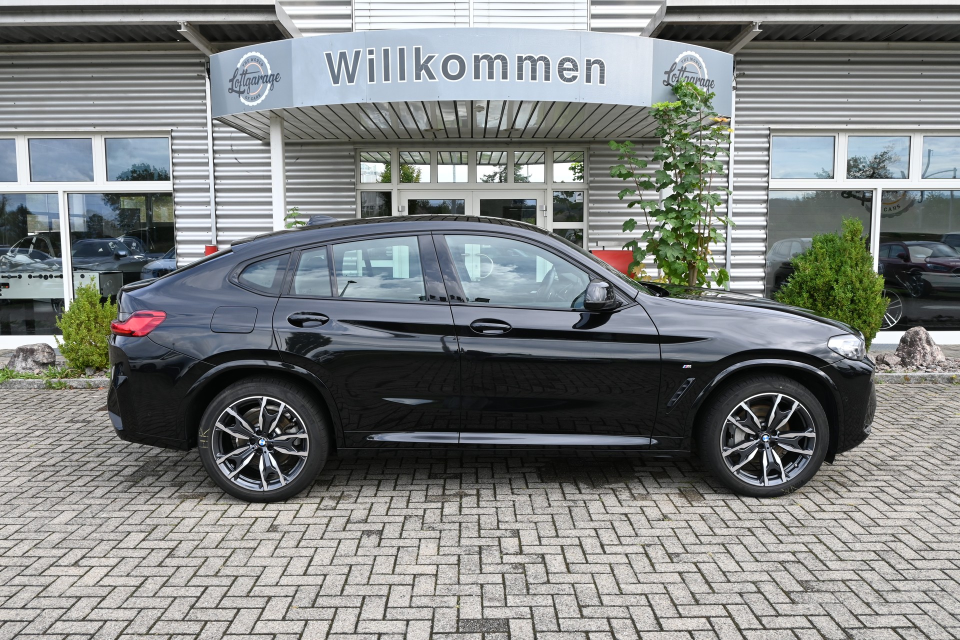 BMW X4 xDrive 48V 30d M Sport Steptronic + AHK 2000kg-image-4