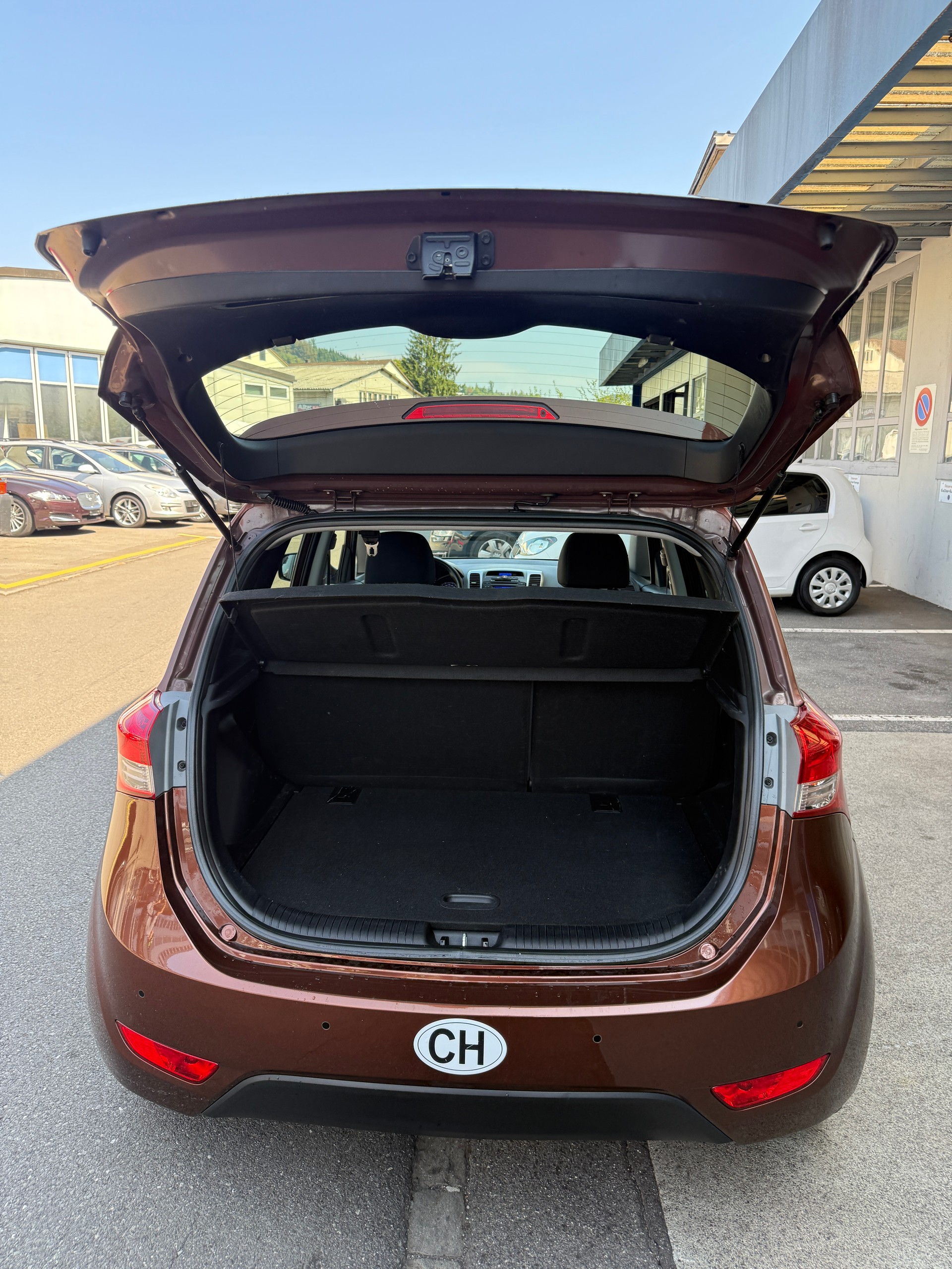 HYUNDAI iX20 1.6 Style Automatic-image-6