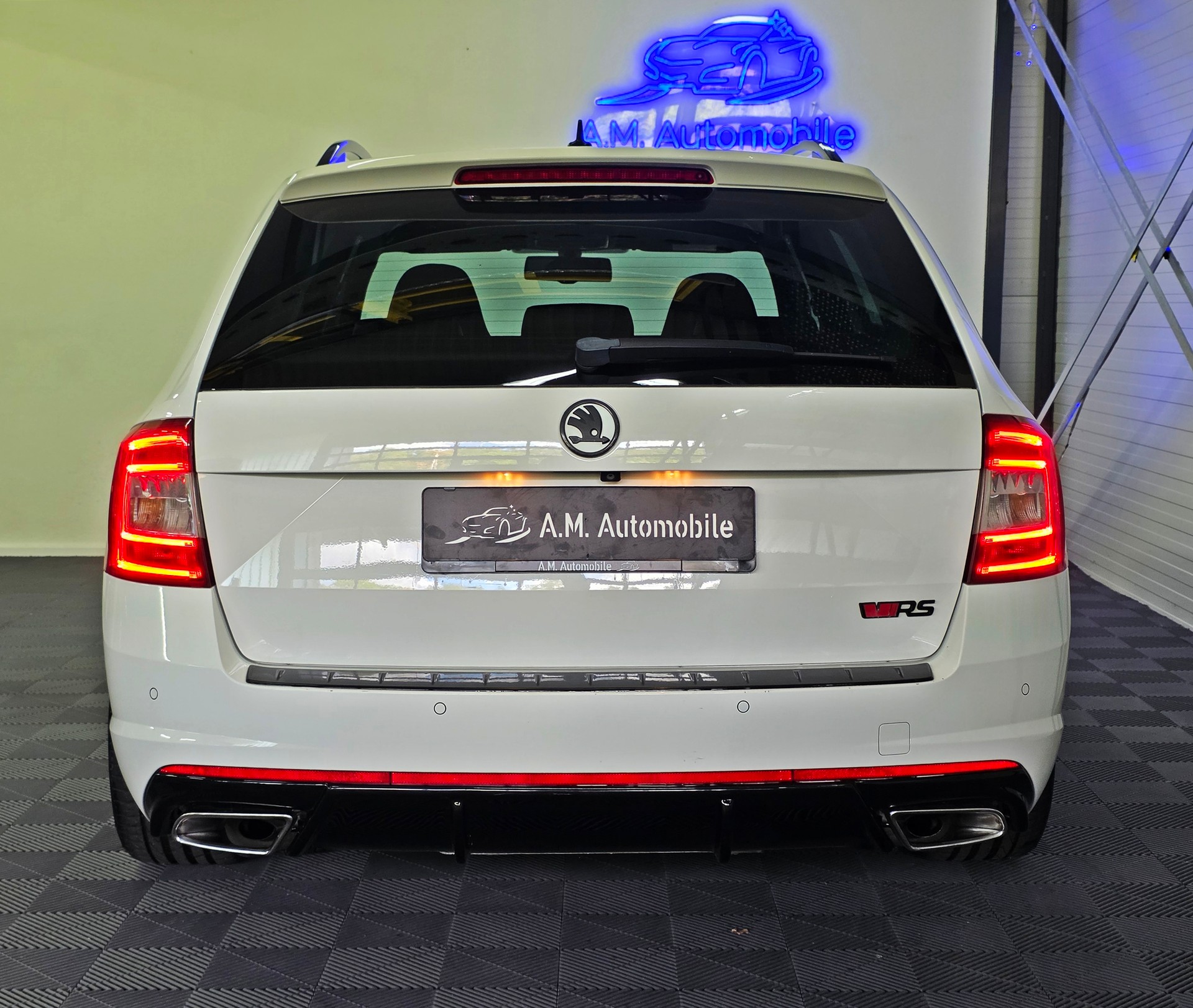 SKODA Octavia Combi 2.0 TSI RS DSG-image-6