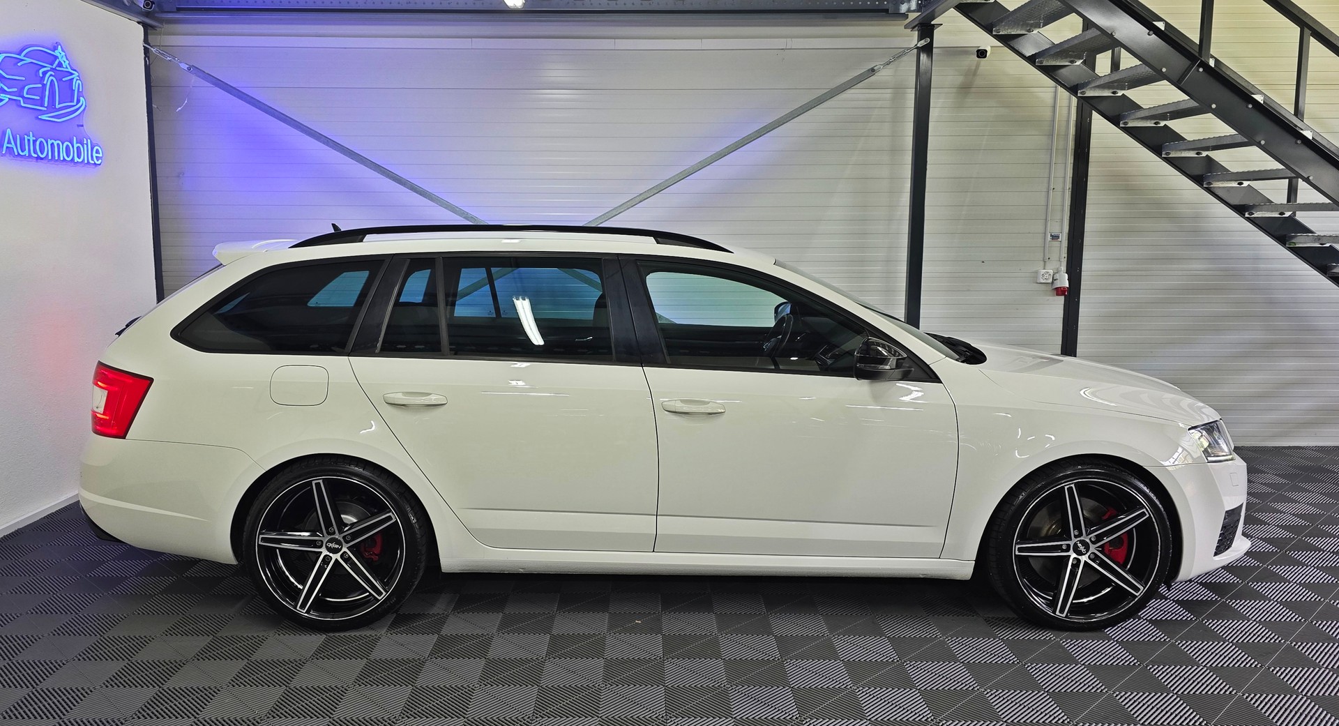 SKODA Octavia Combi 2.0 TSI RS DSG-image-3
