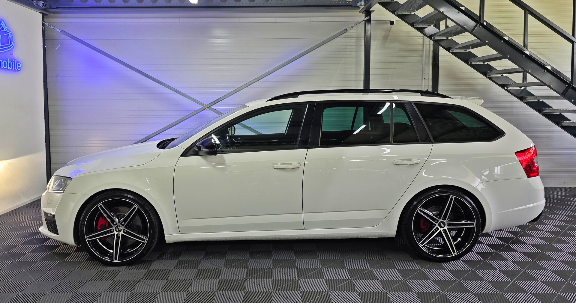 SKODA Octavia Combi 2.0 TSI RS DSG-image-8