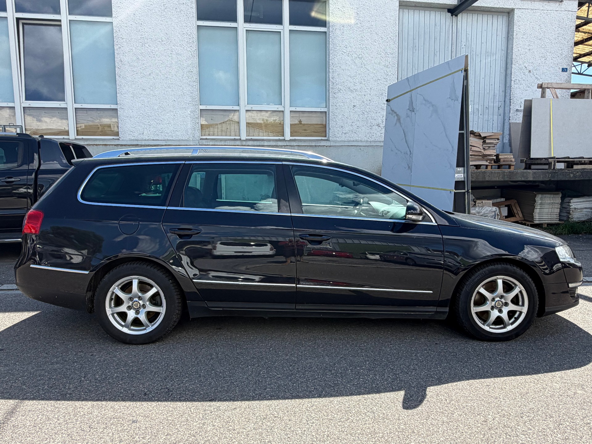VW Passat Variant 2.0 TDI Premium 4Motion DSG-image-3
