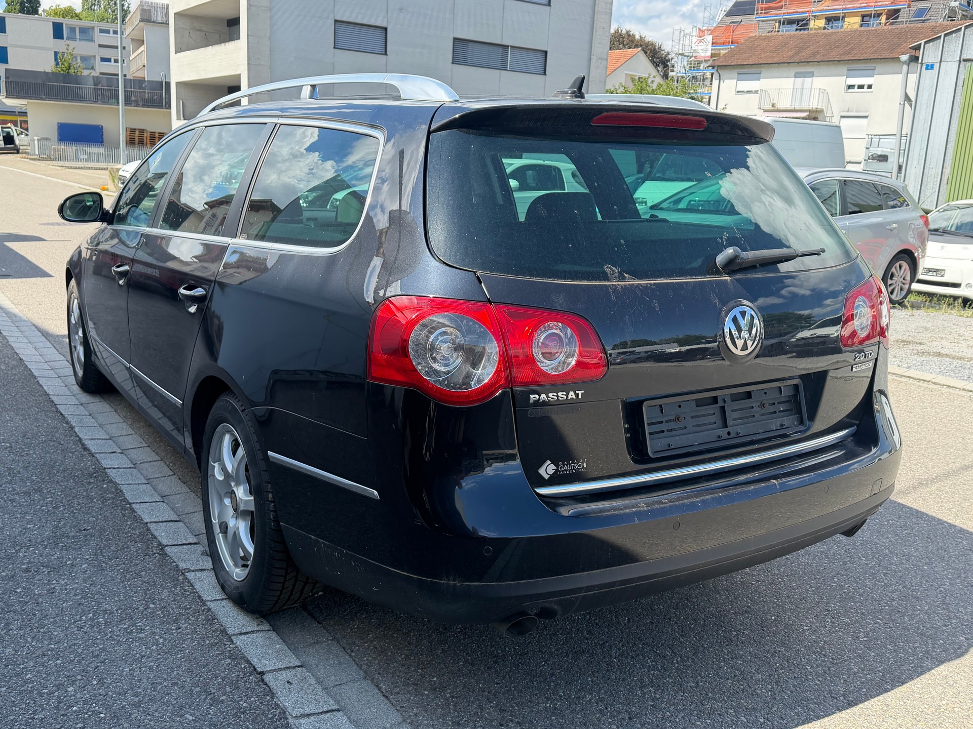 VW Passat Variant 2.0 TDI Premium 4Motion DSG-image-7