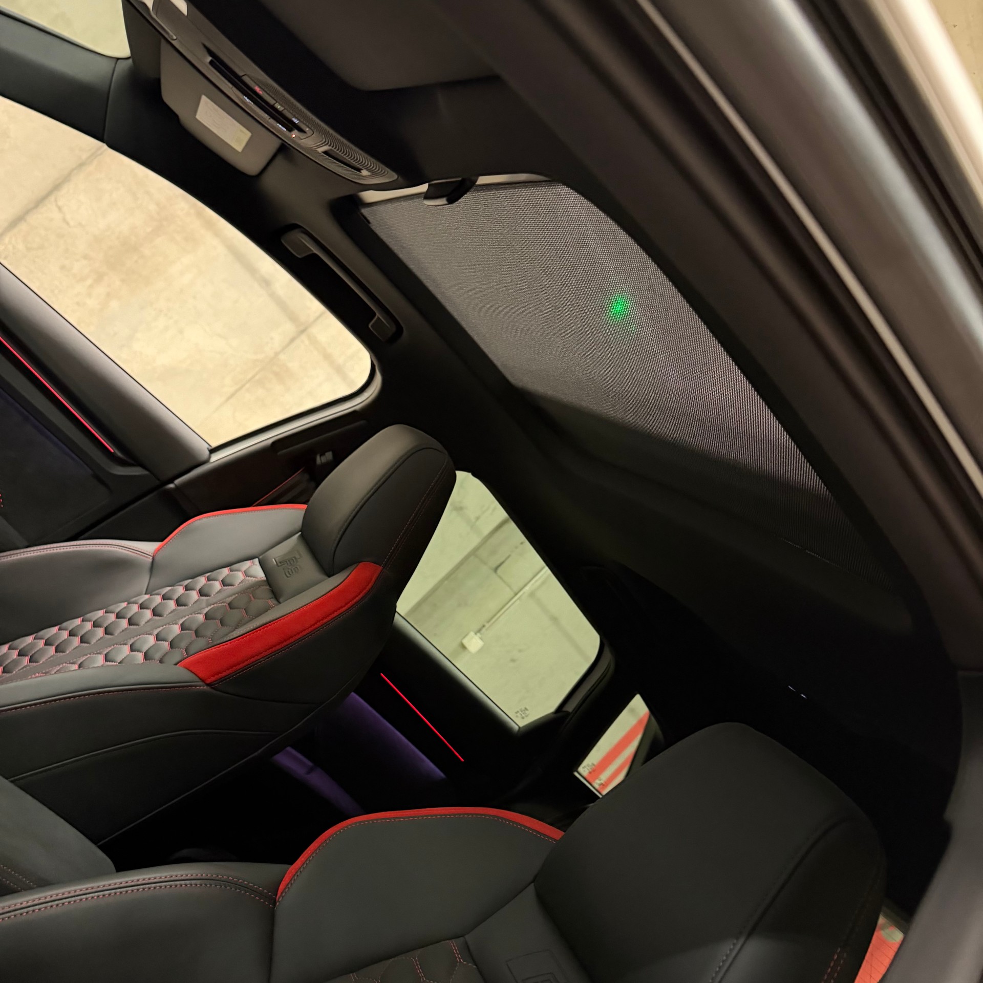 AUDI RS3 Sportback 2.5 TSI quattro S-tronic-image-8