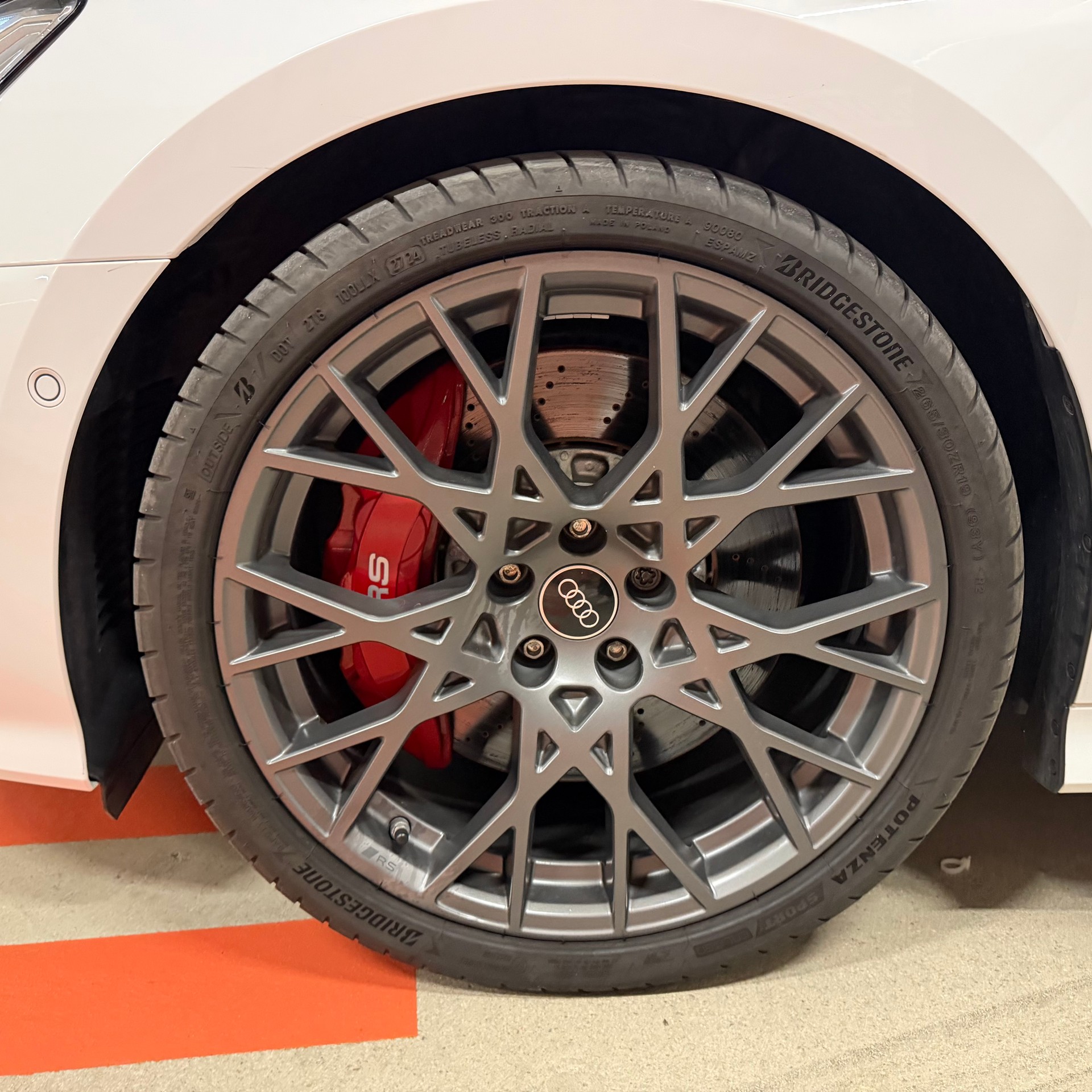 AUDI RS3 Sportback 2.5 TSI quattro S-tronic-image-6