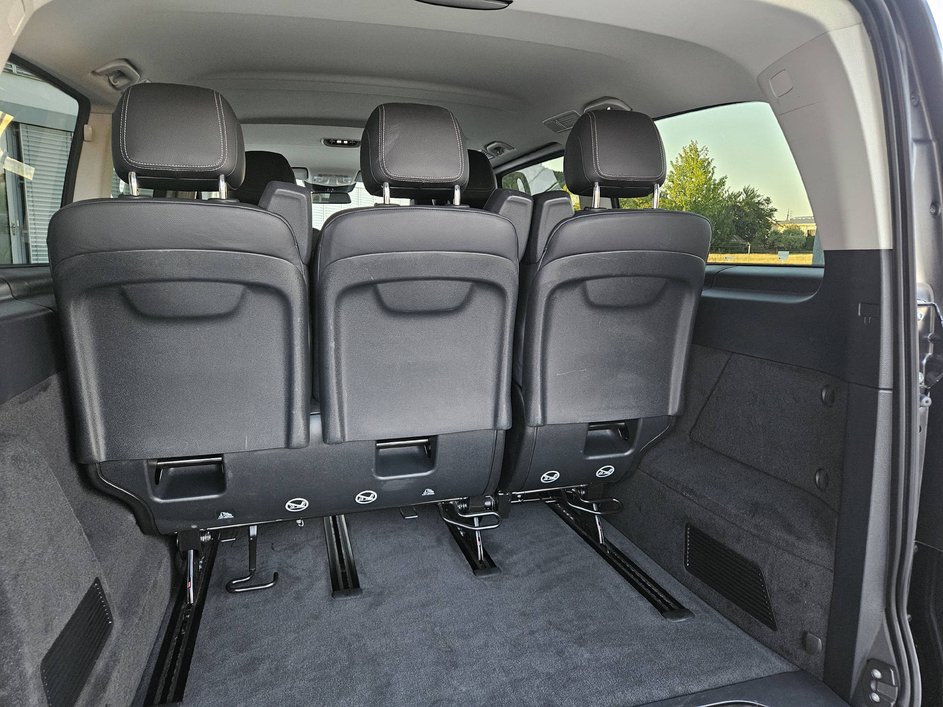 MERCEDES-BENZ V 250 d Avantgarde lang 4matic Van * 7- Plätzer * 10 Jahre oder 100'000km Gratisservice *-image-23