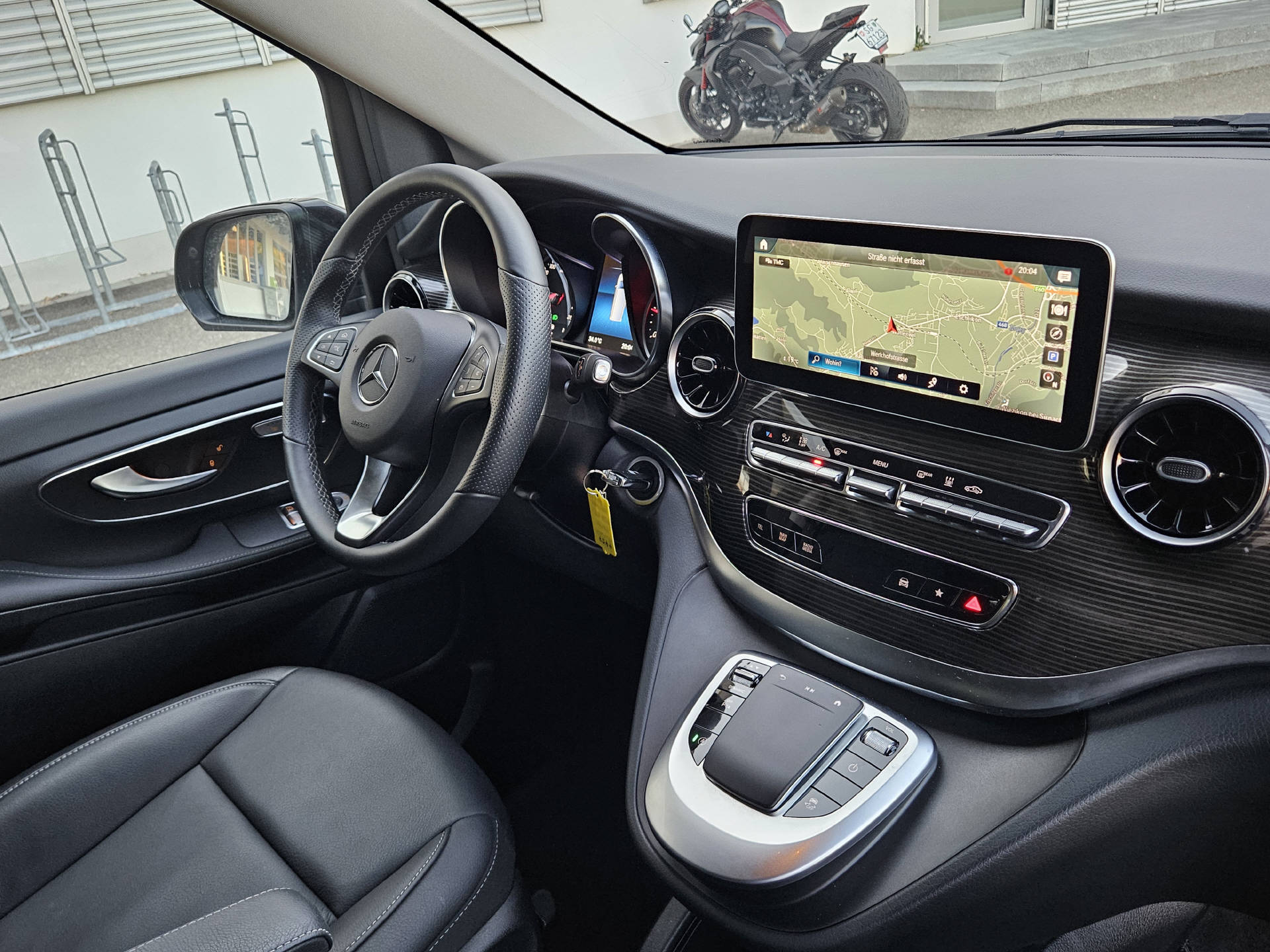 MERCEDES-BENZ V 250 d Avantgarde lang 4matic Van * 7- Plätzer * 10 Jahre oder 100'000km Gratisservice *-image-9