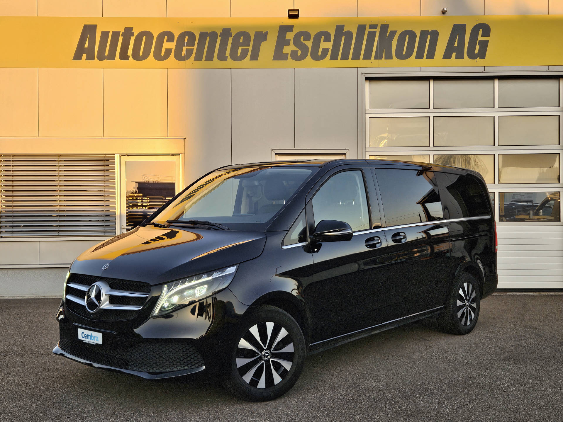 MERCEDES-BENZ V 250 d Avantgarde lang 4matic Van * 7- Plätzer * 10 Jahre oder 100'000km Gratisservice *-image-0