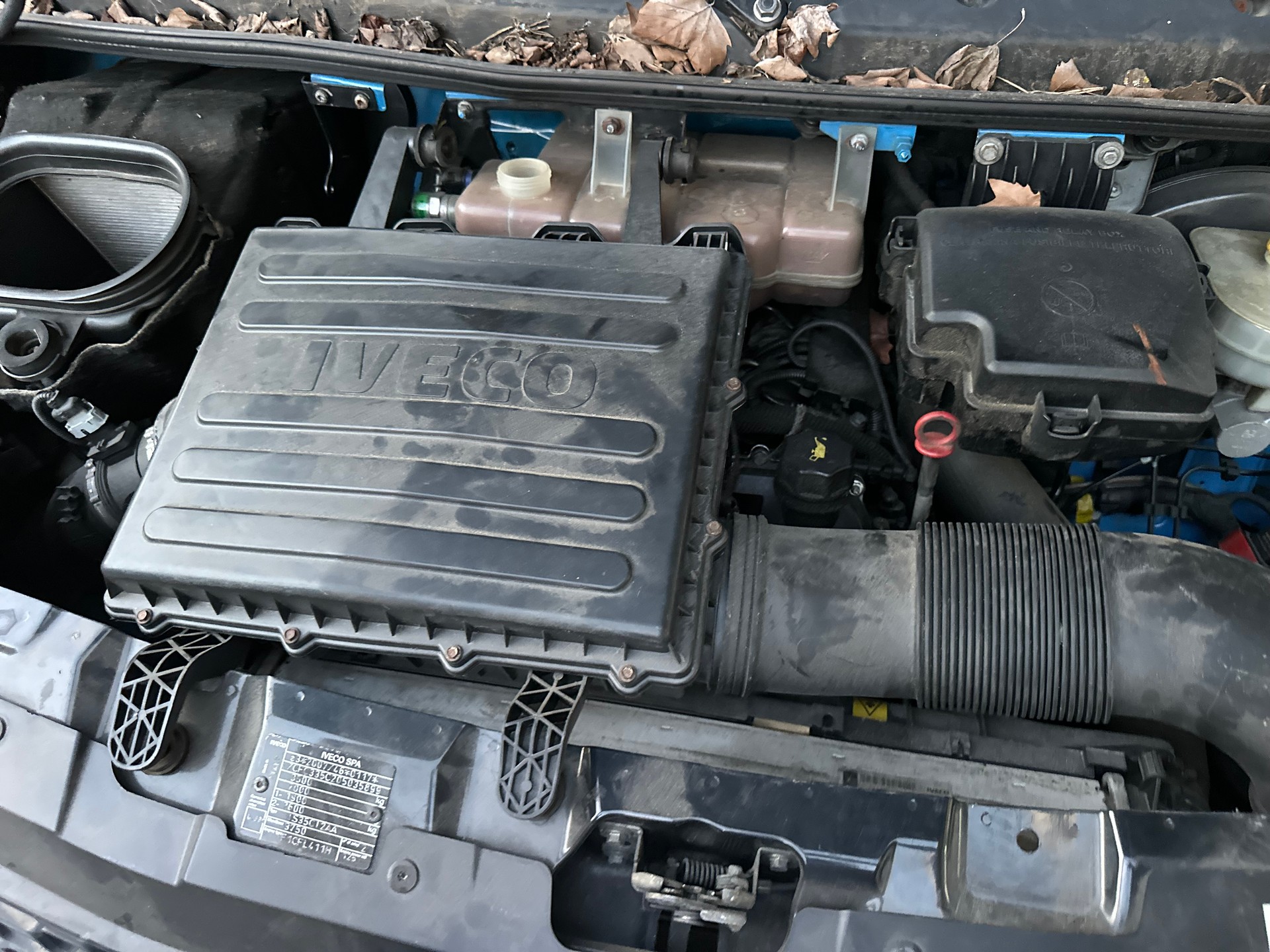 IVECO 35 C 17-image-15