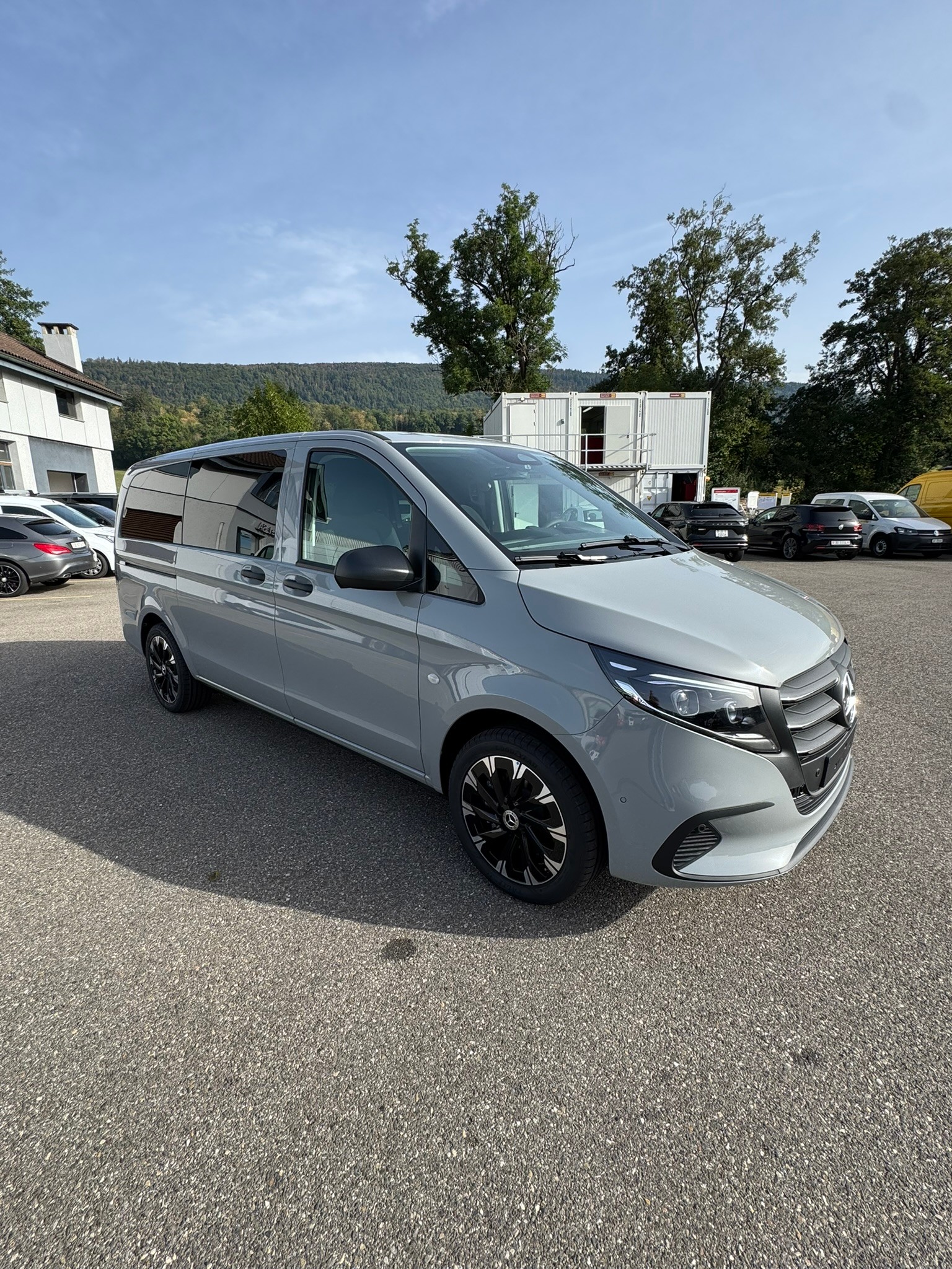 MERCEDES-BENZ Vito 116 CDI Lang Tourer 9G-Tronic 4M Select-image-2