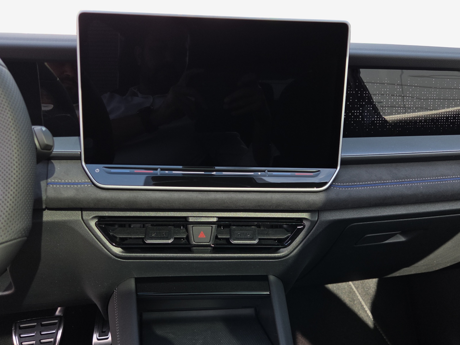 VW Tayron 2.0 TSI R-Line DSG 4Motion-image-10