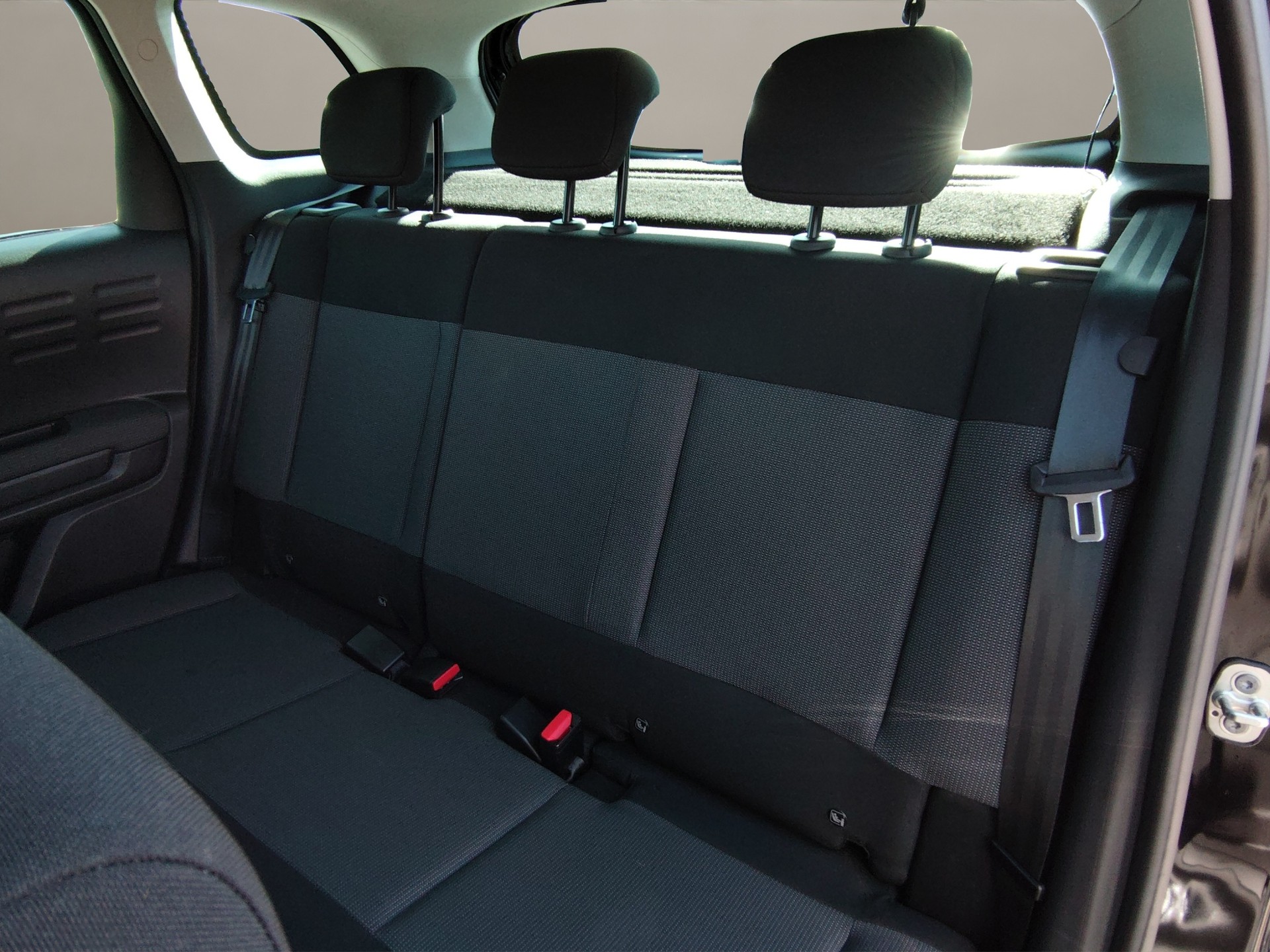 CITROEN C3 Aircross 1.2i PureTech Swiss Edition EAT6-image-12