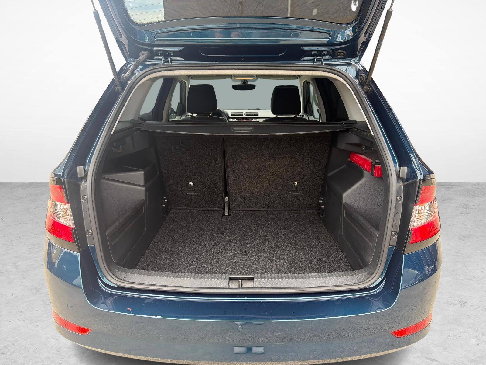 SKODA Fabia Combi 1.0 TSI Clever DSG-image-11