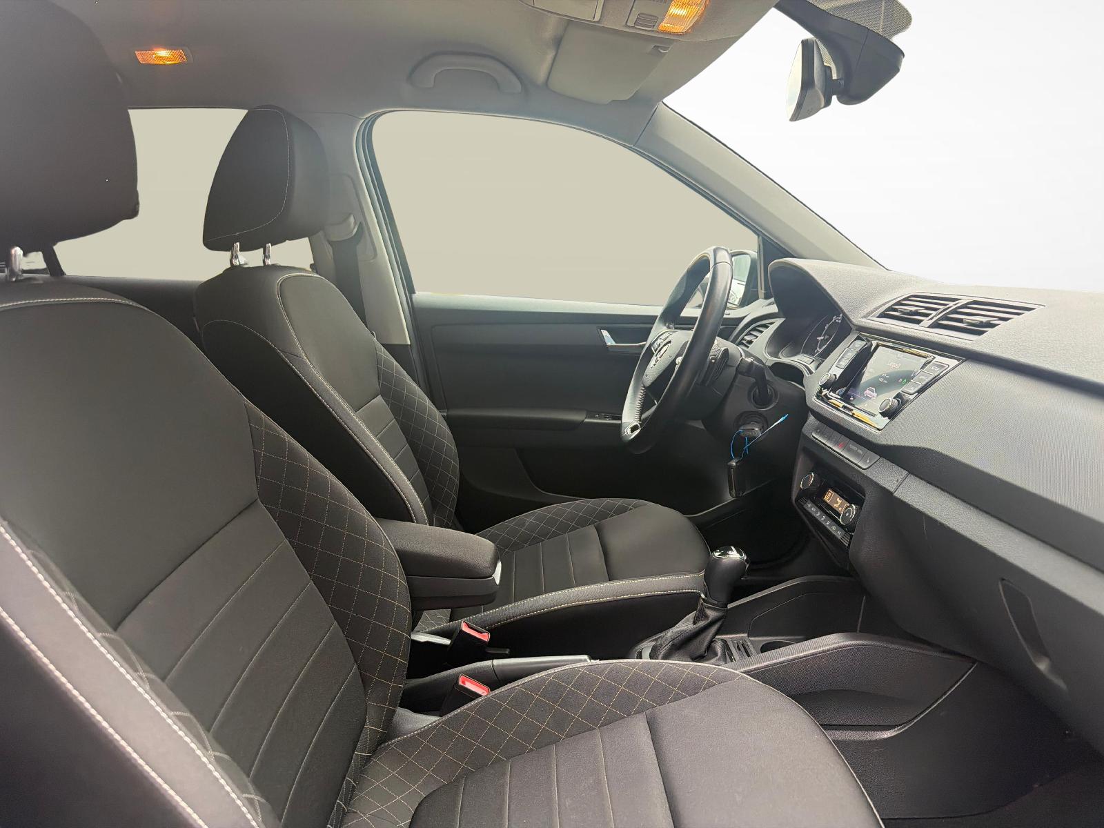 SKODA Fabia Combi 1.0 TSI Clever DSG-image-9
