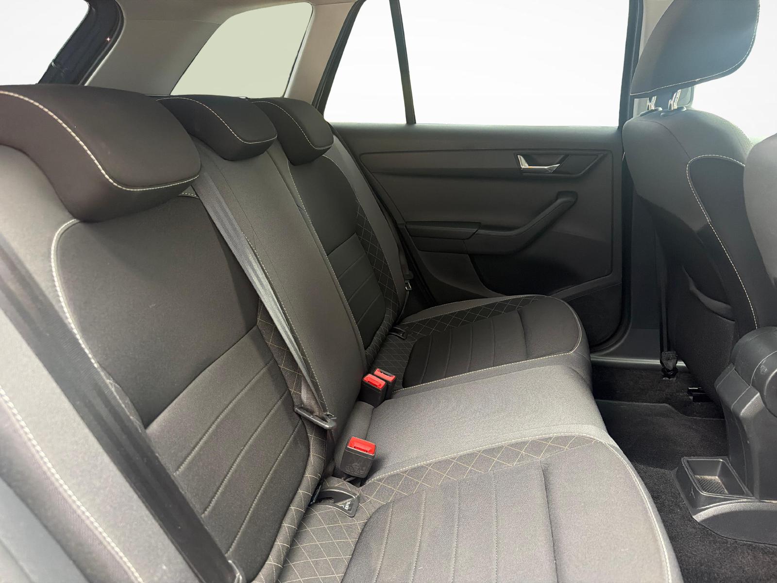 SKODA Fabia Combi 1.0 TSI Clever DSG-image-10