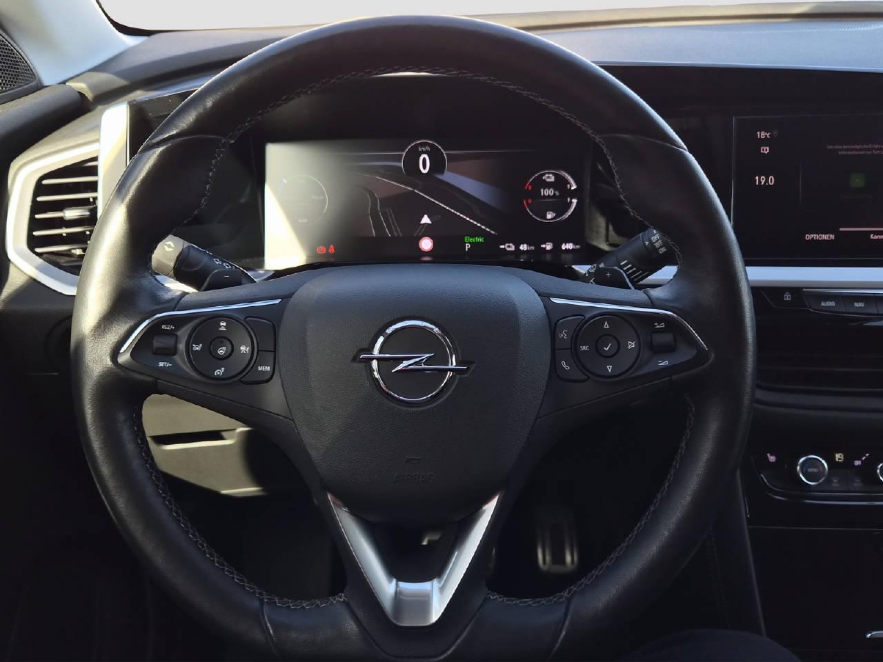 OPEL Grandland 1.6 T PHEV Ultimate-image-14