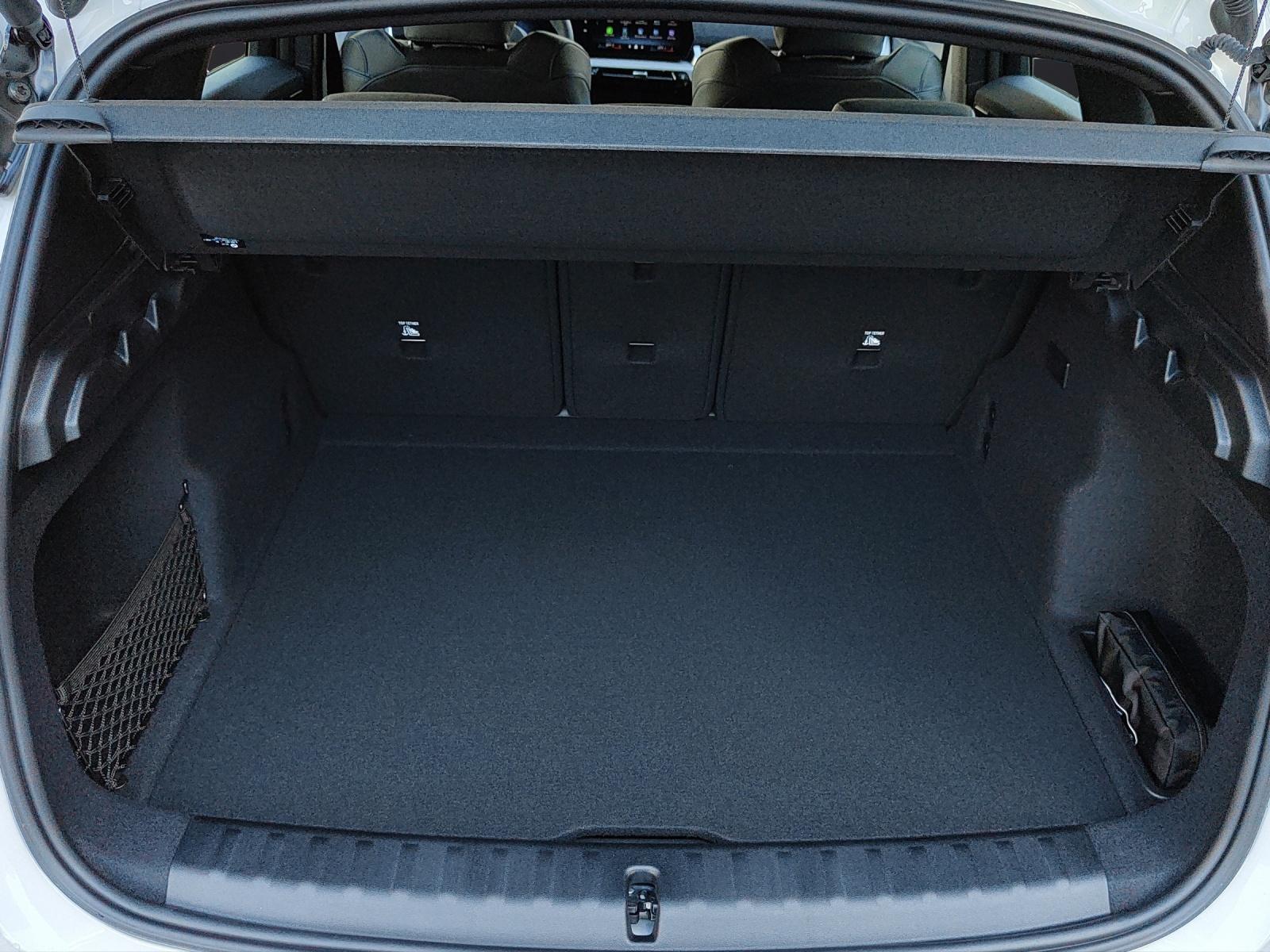 BMW X1 30e xDrive paddles-image-16