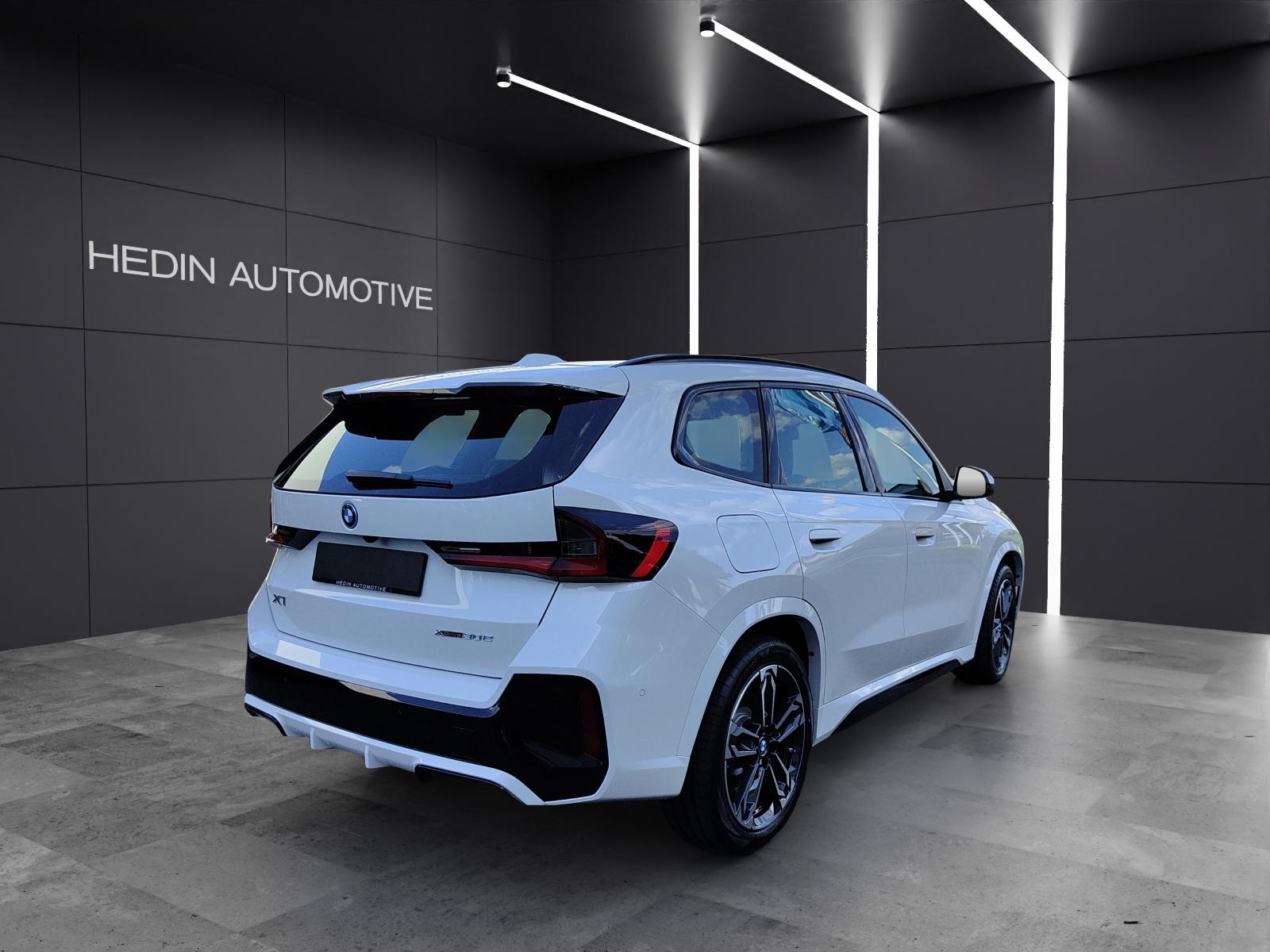 BMW X1 30e xDrive paddles-image-5