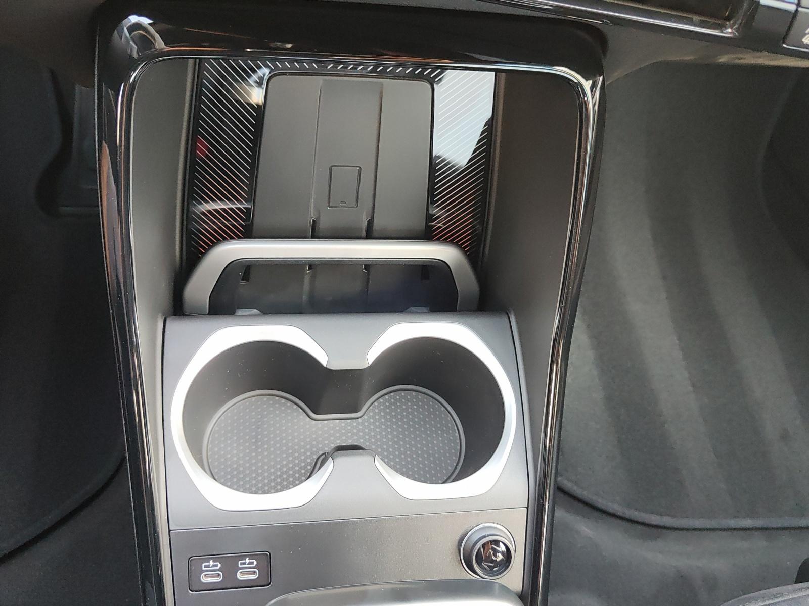 BMW X1 30e xDrive paddles-image-22