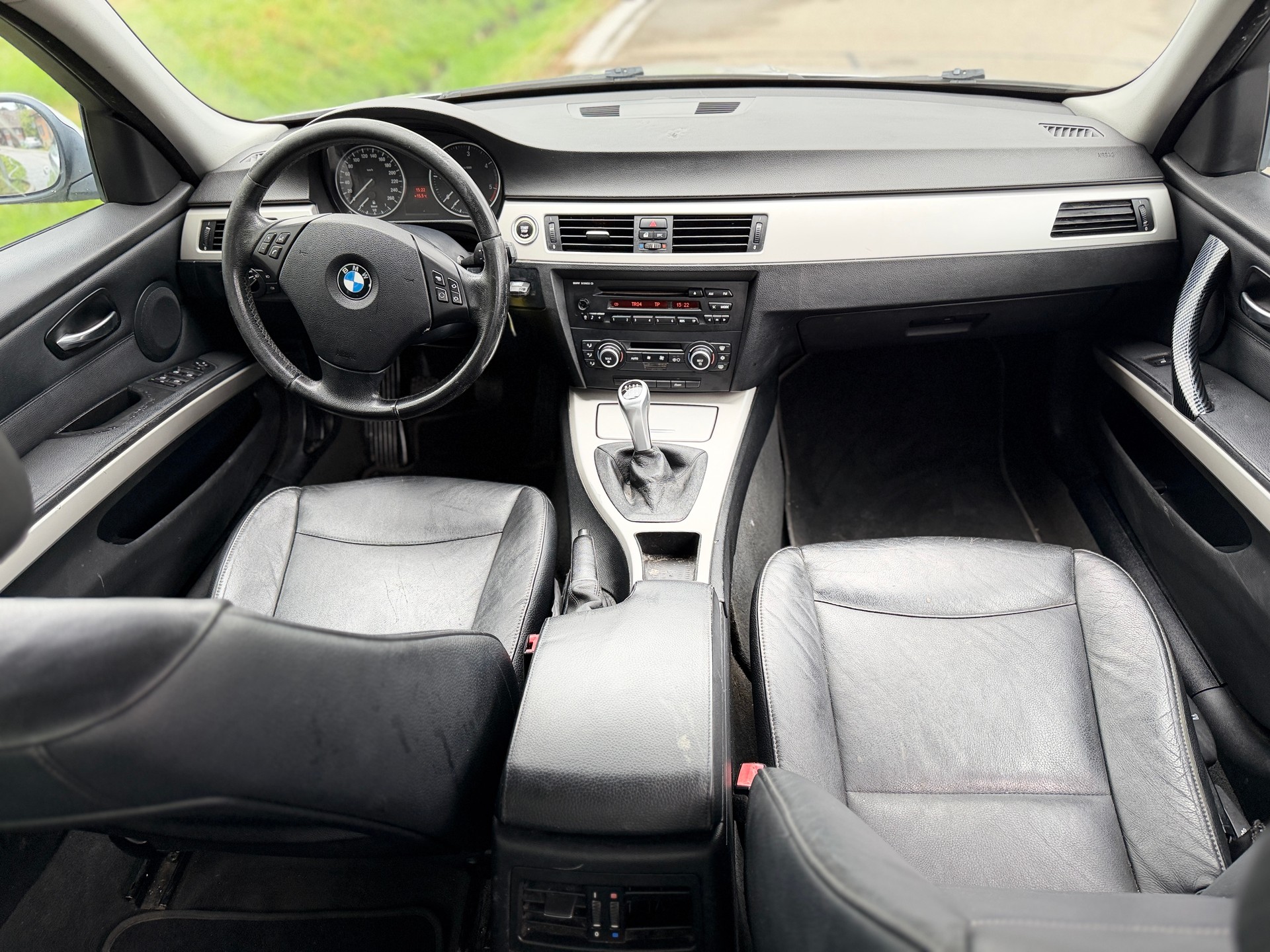 BMW 320D E90-image-3