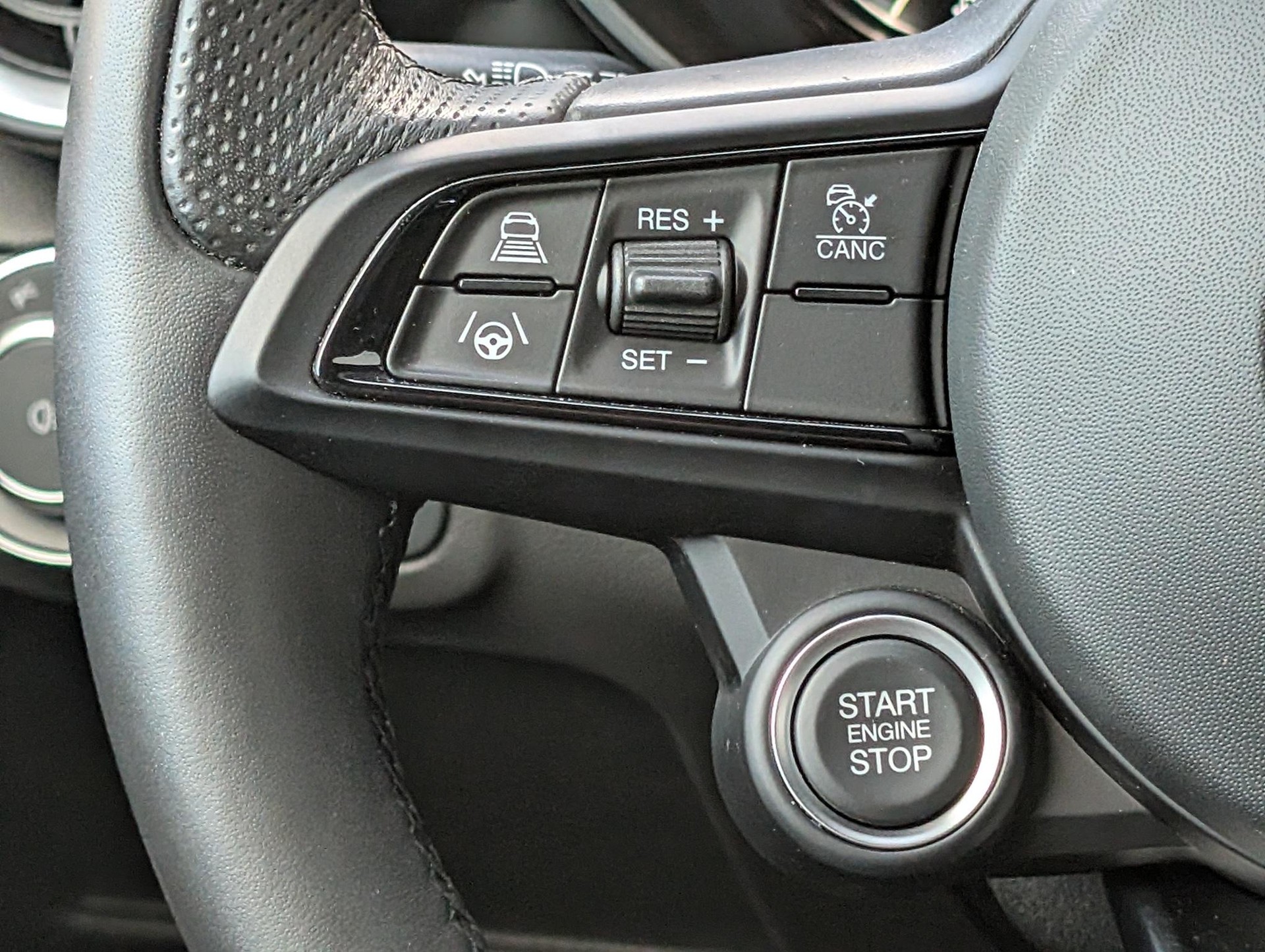ALFA ROMEO Giulia 2.0 Q4 Veloce-image-14