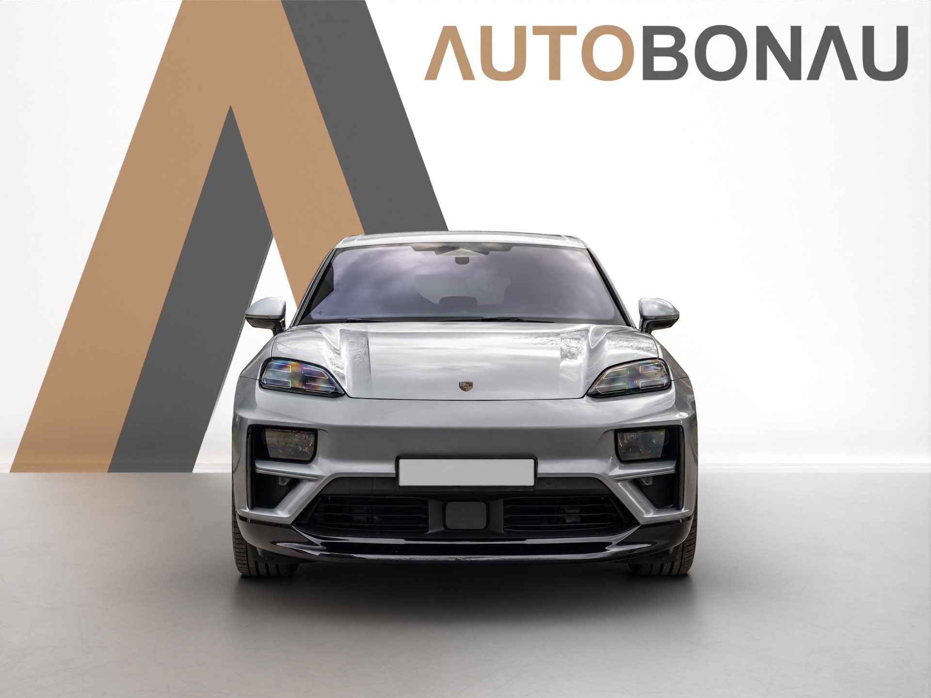 PORSCHE Macan Turbo-image-4