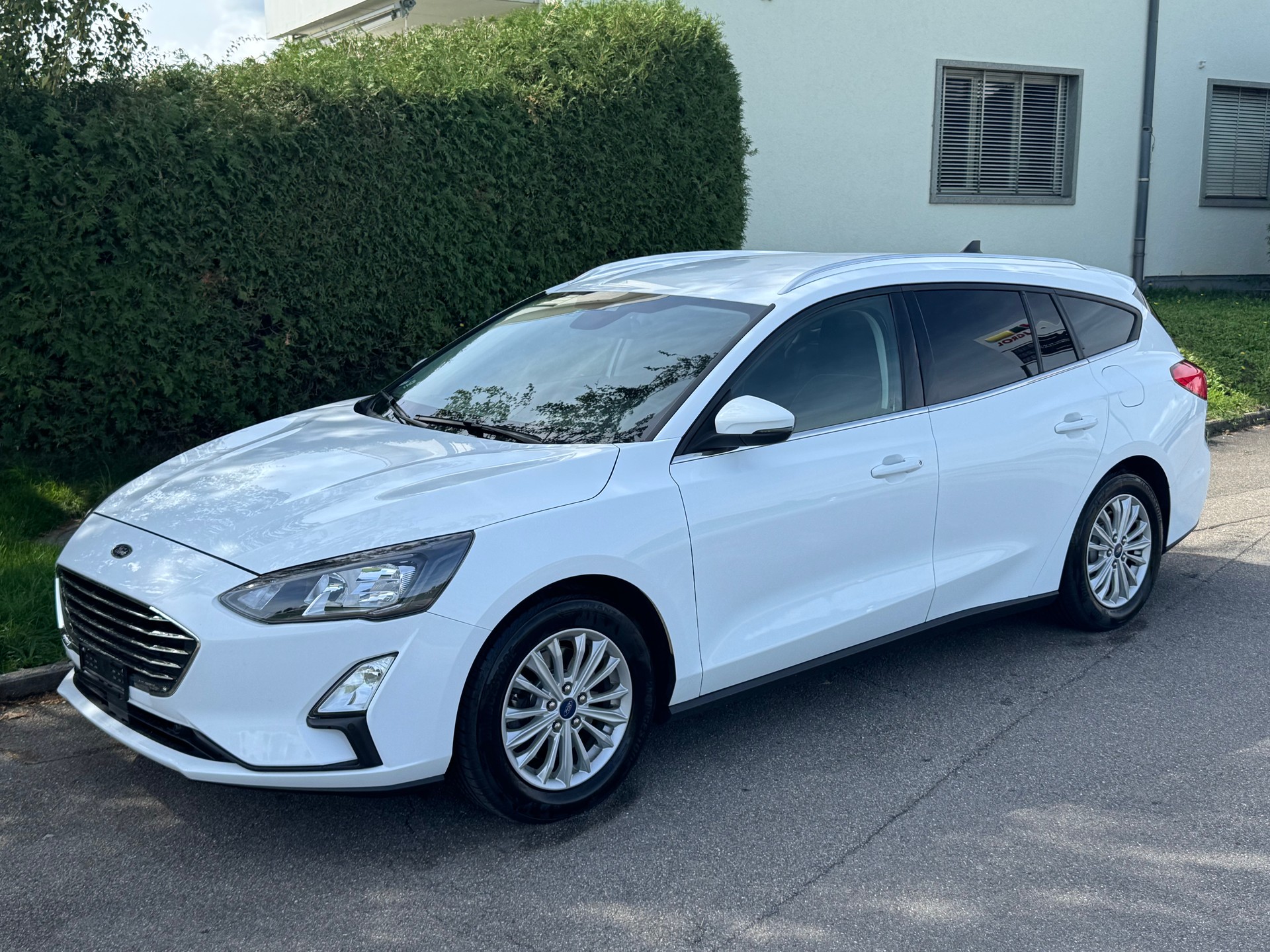 FORD Focus 1.5 TDCi Titanium Automatic-image-0