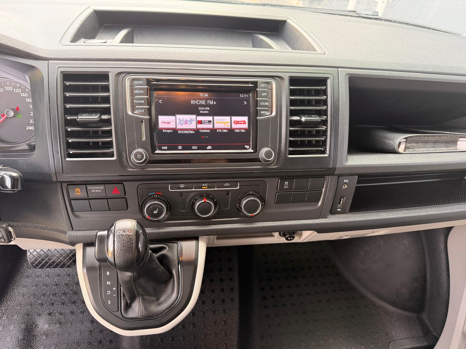 VW T6 2.0 TDI 4Motion DSG-image-11