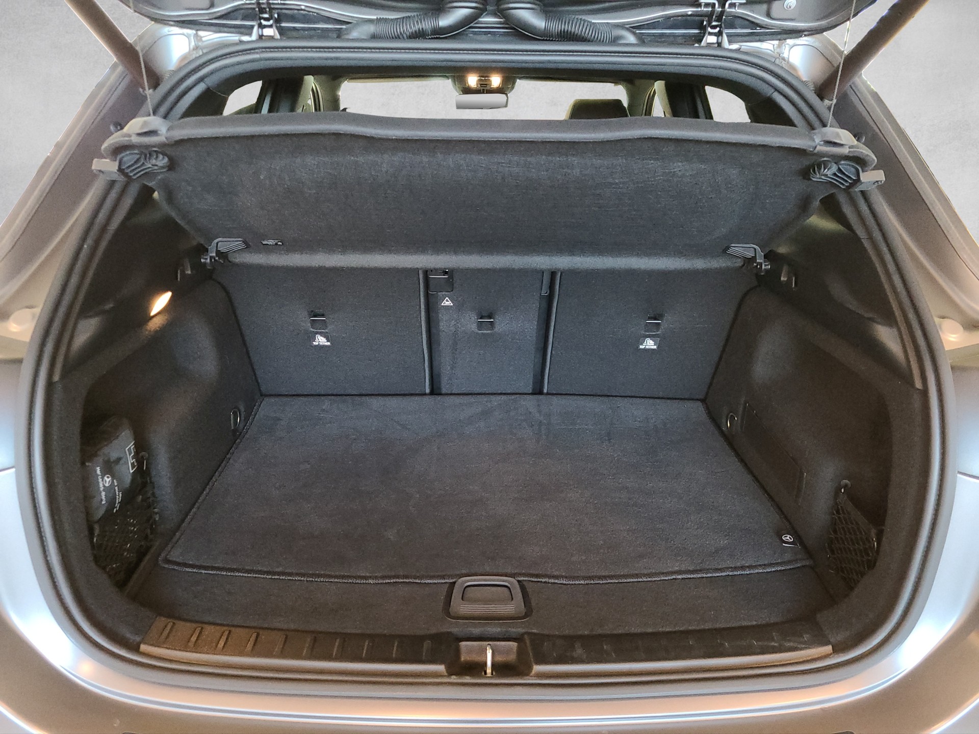 MERCEDES-BENZ GLA 35 AMG 4M-image-14