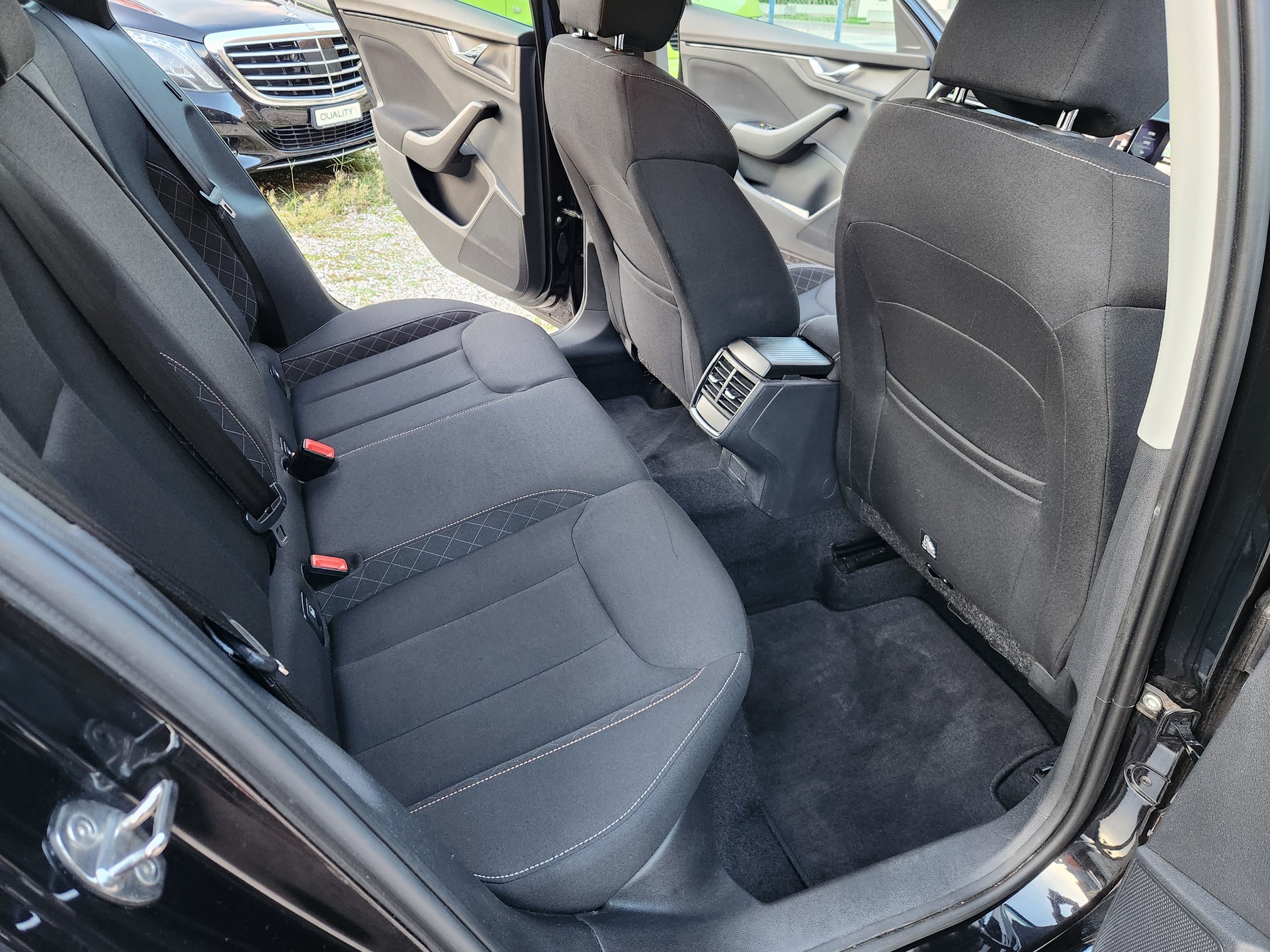 SKODA Kamiq 1.5 TSI Drive 125 DSG-image-11