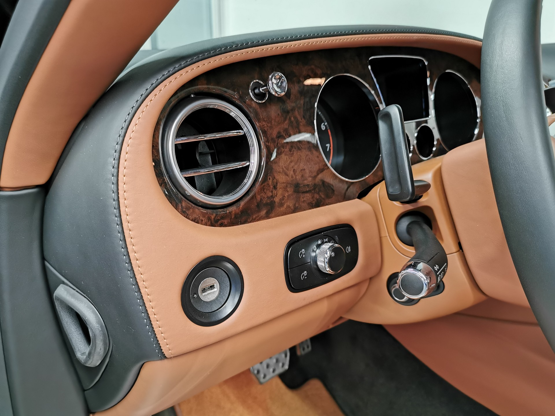 BENTLEY Continental Flying Spur 6.0 Speed-image-10