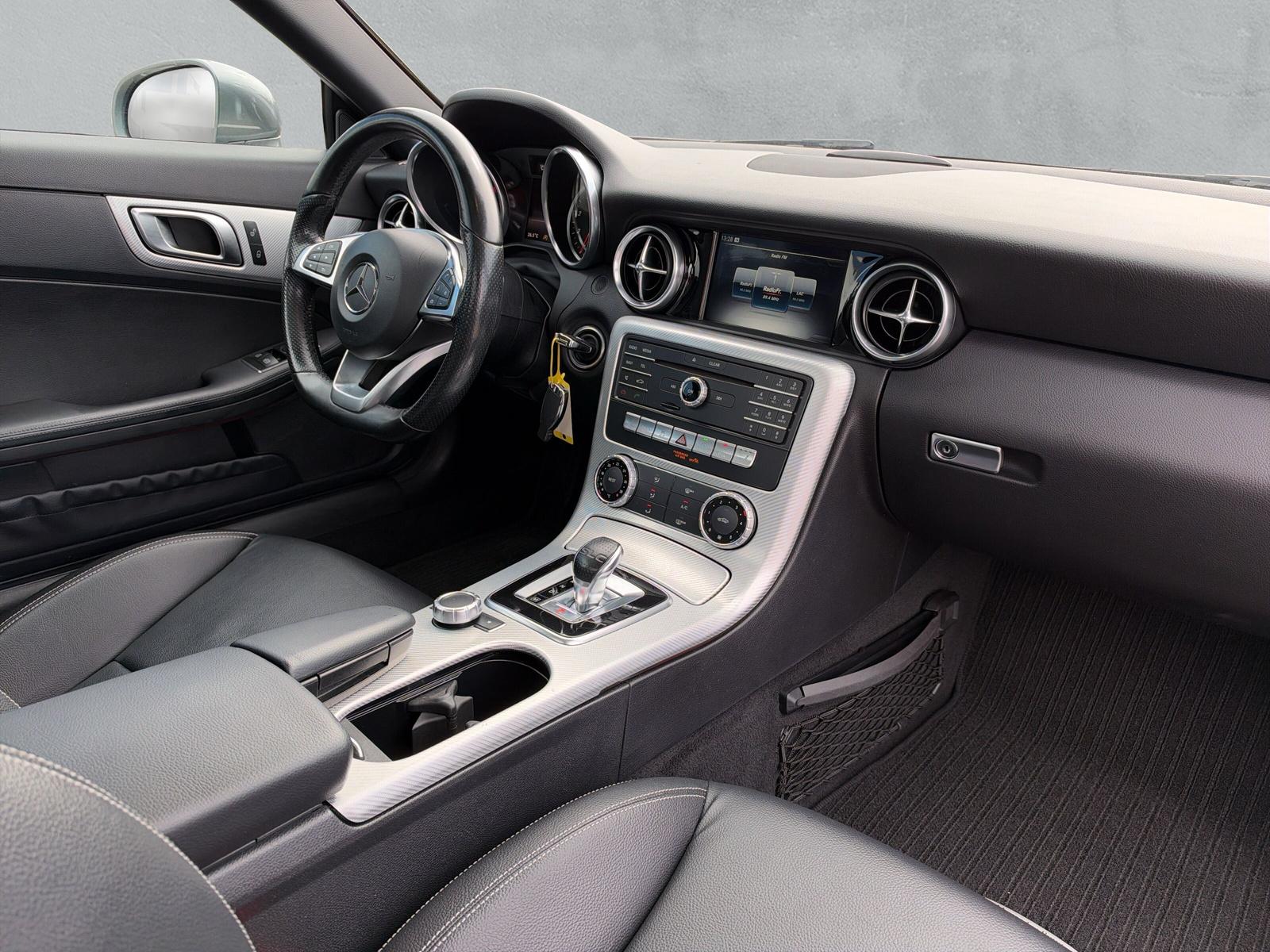 MERCEDES-BENZ SLC-Klasse R172 Cabriolet SLC 180 (CH)-image-14