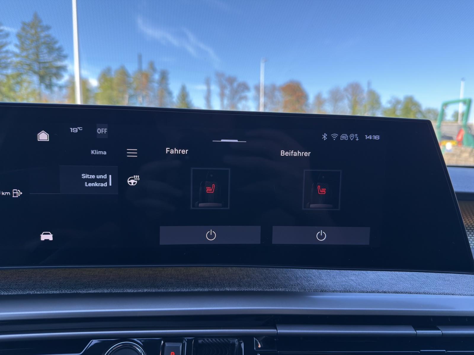 PEUGEOT 3008 1.2 Hybrid GT-image-13