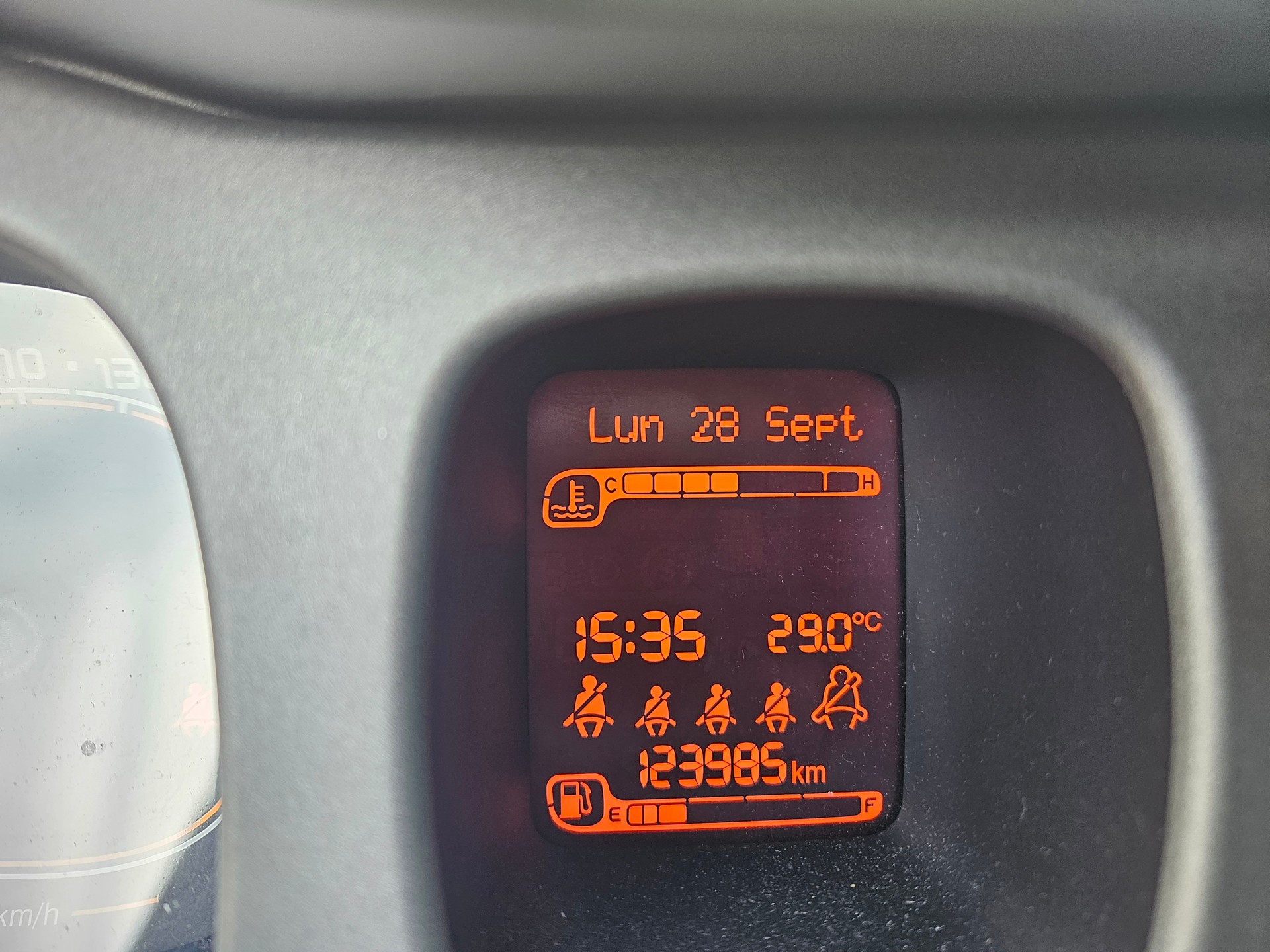 FIAT Panda 0.9 Twinair Turbo Climbing 4x4-image-7