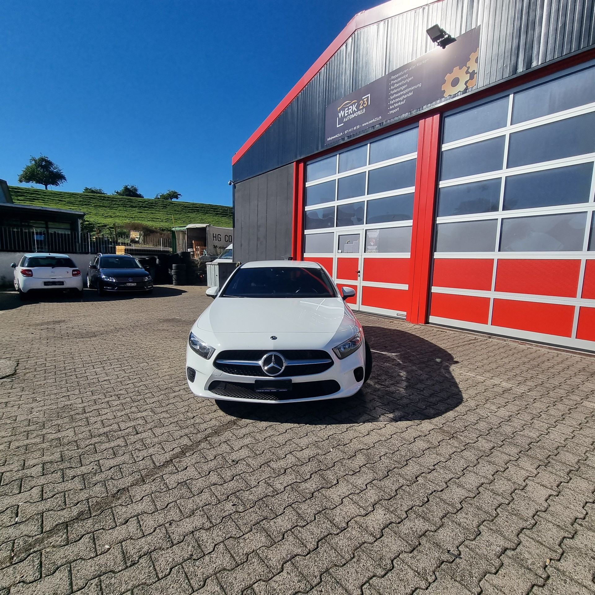 MERCEDES-BENZ A 180 d Style 7G-DCT-image-2