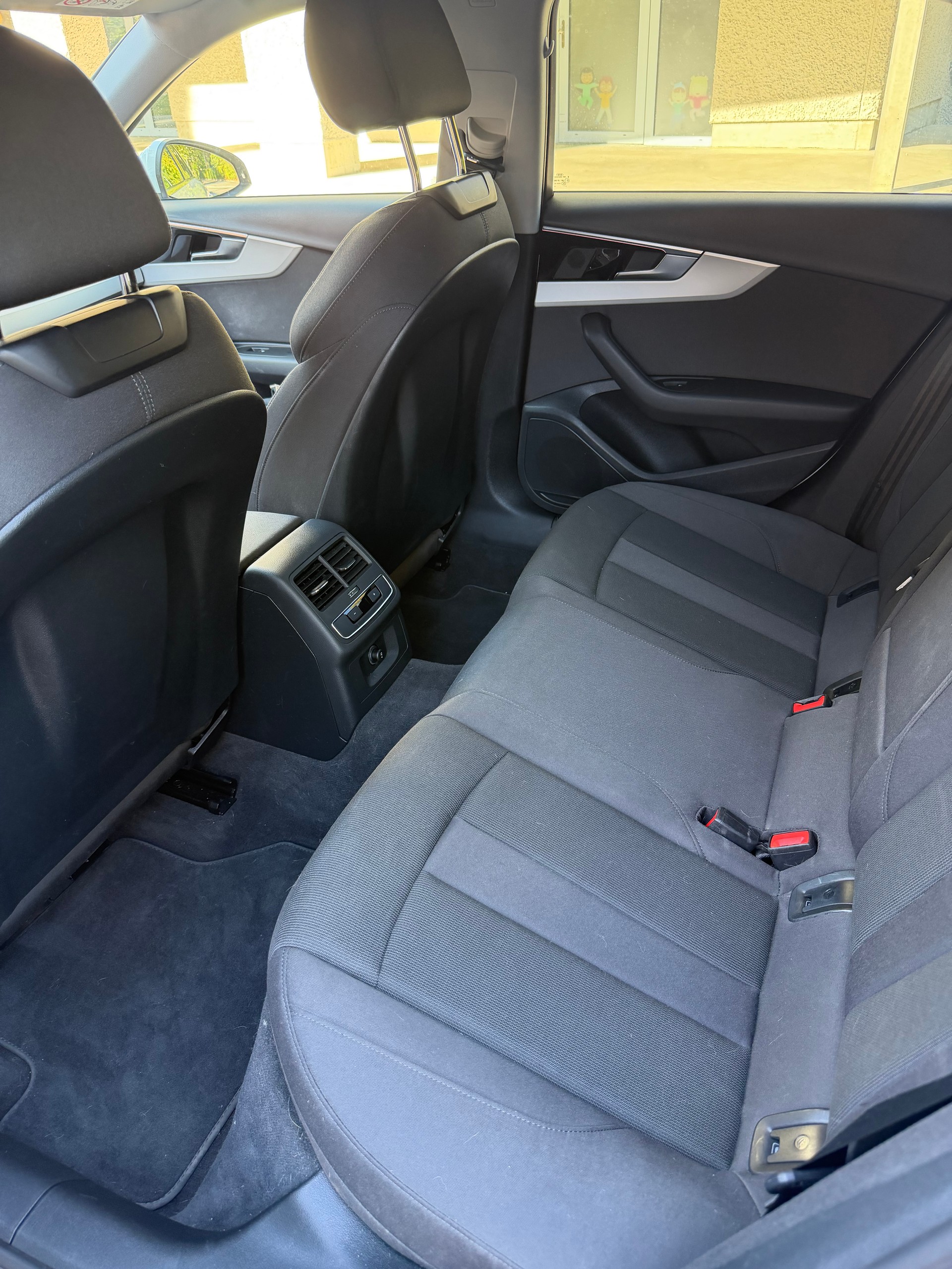 AUDI 2.0 35 TFSI Advanced S-Tronic-image-5