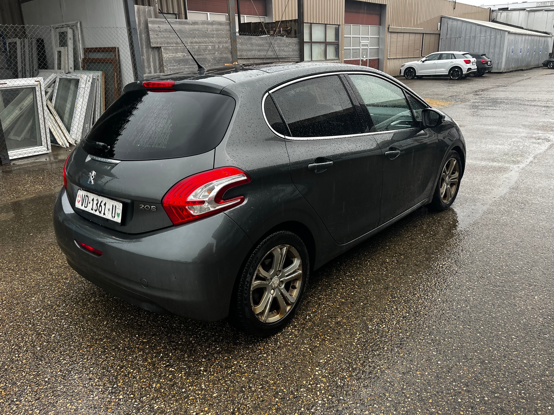 PEUGEOT 208 1.6 VTI Allure-image-2