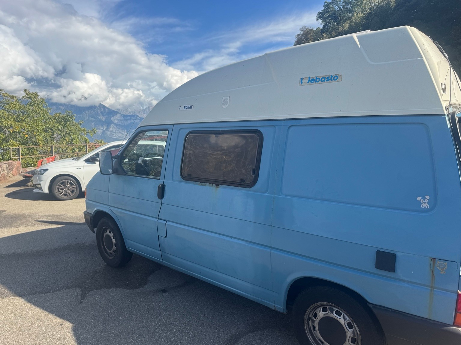 VW T4 2.4 D Hochdach-Camper-image-14