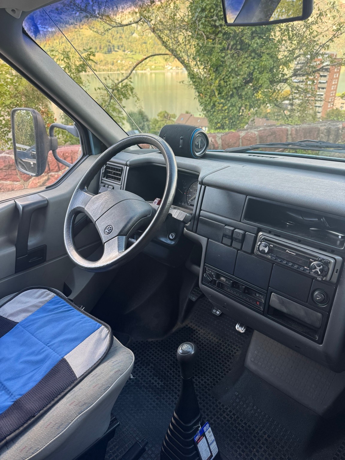 VW T4 2.4 D Hochdach-Camper-image-12