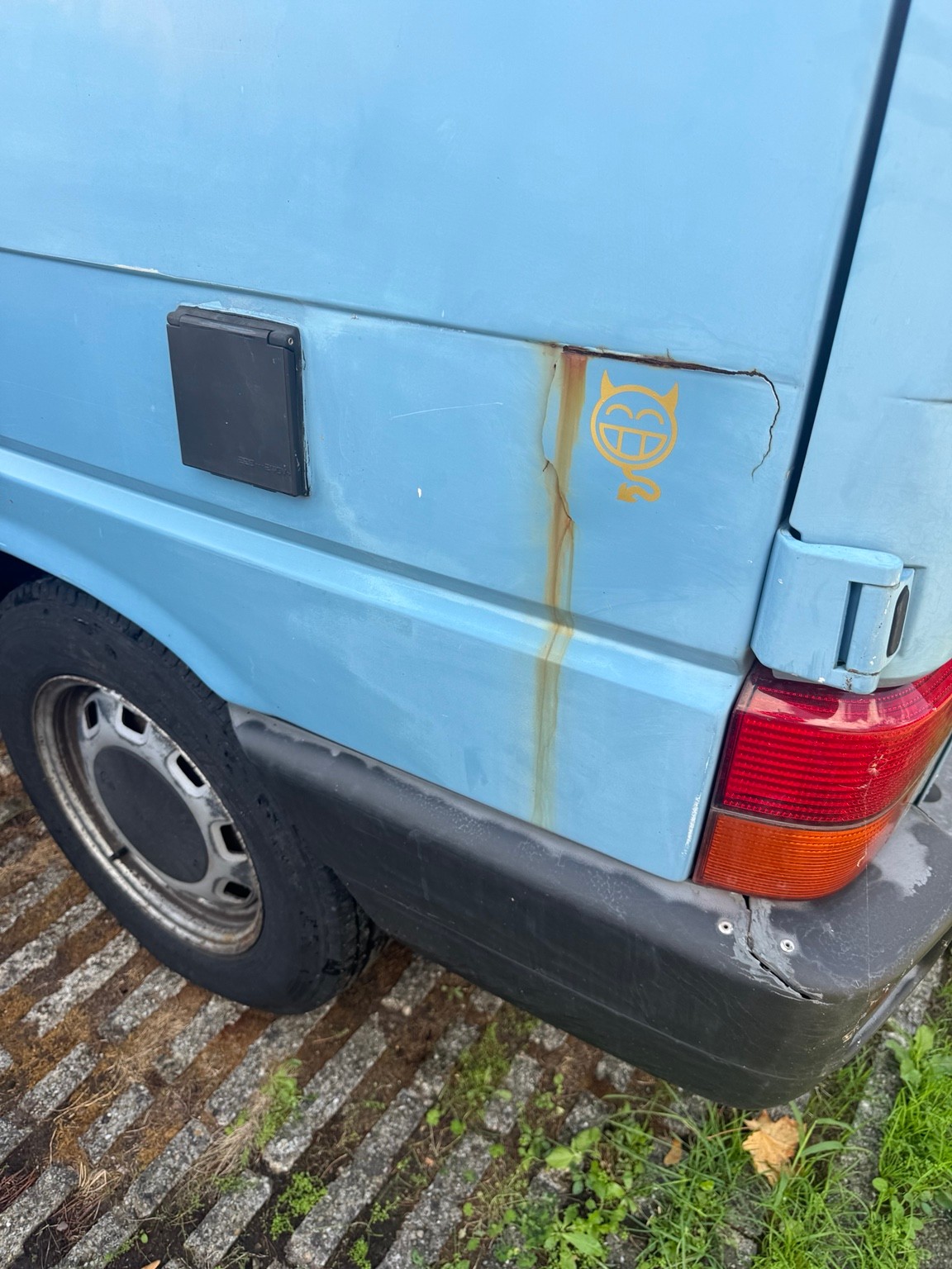 VW T4 2.4 D Hochdach-Camper-image-17