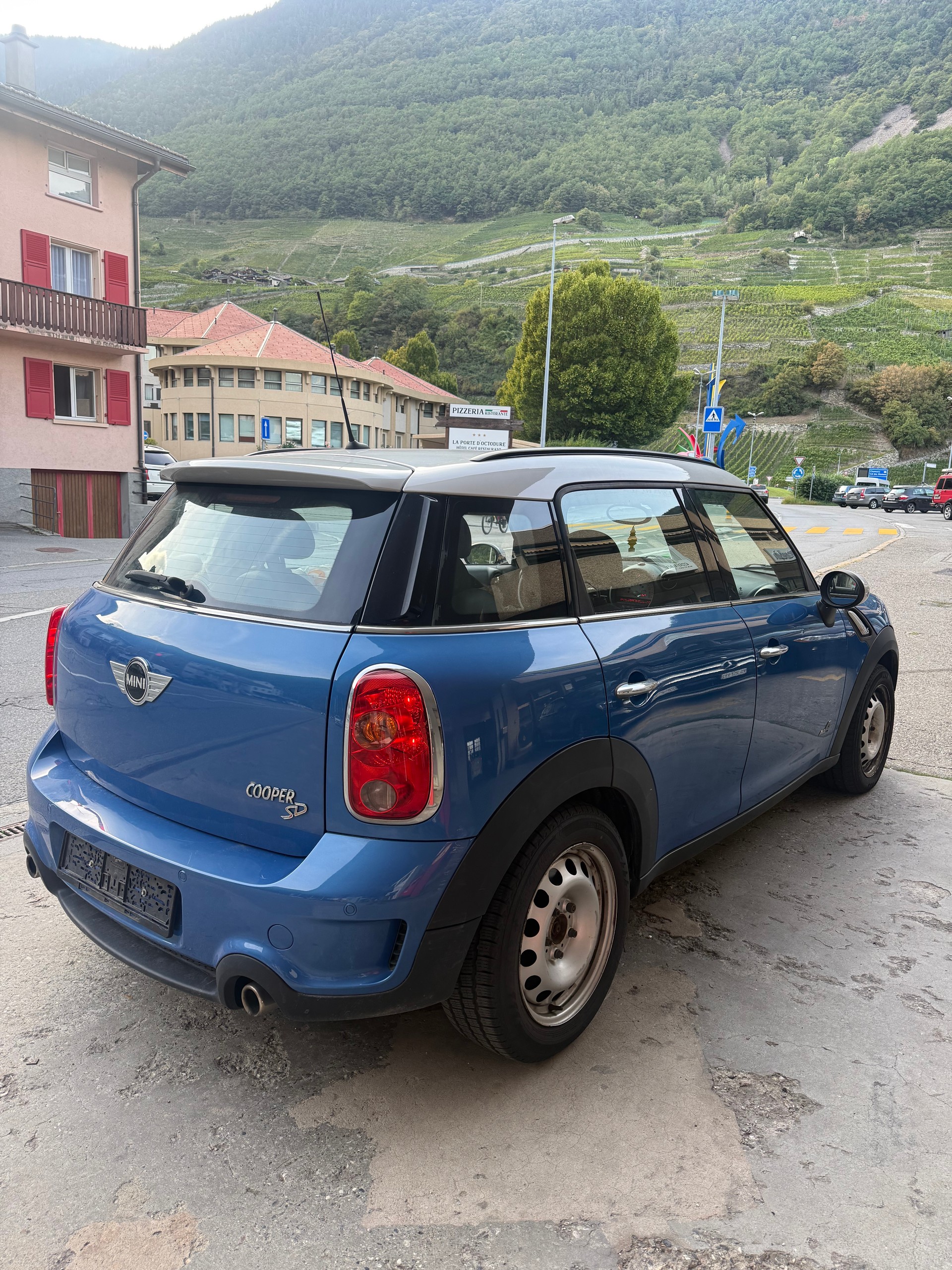 MINI Countryman Cooper SD ALL4 Steptronic-image-4