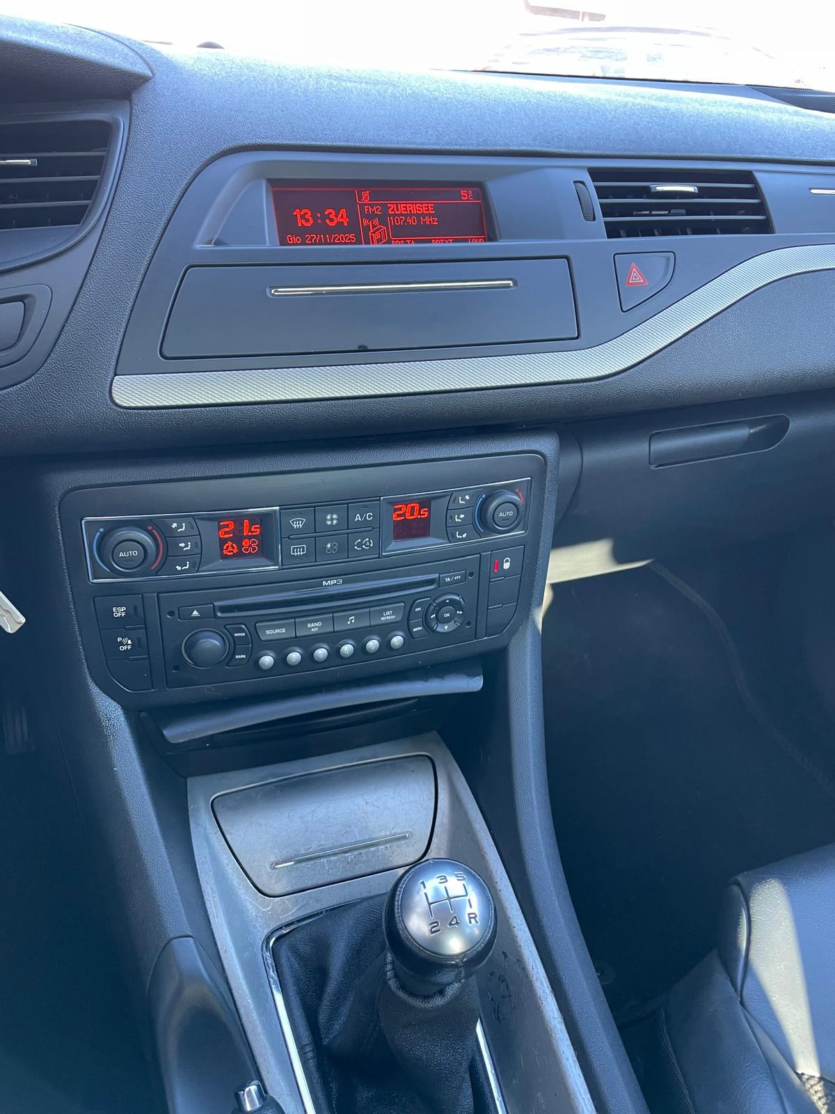 CITROEN C5 Berline 1.8i Essentiel (X)-image-8