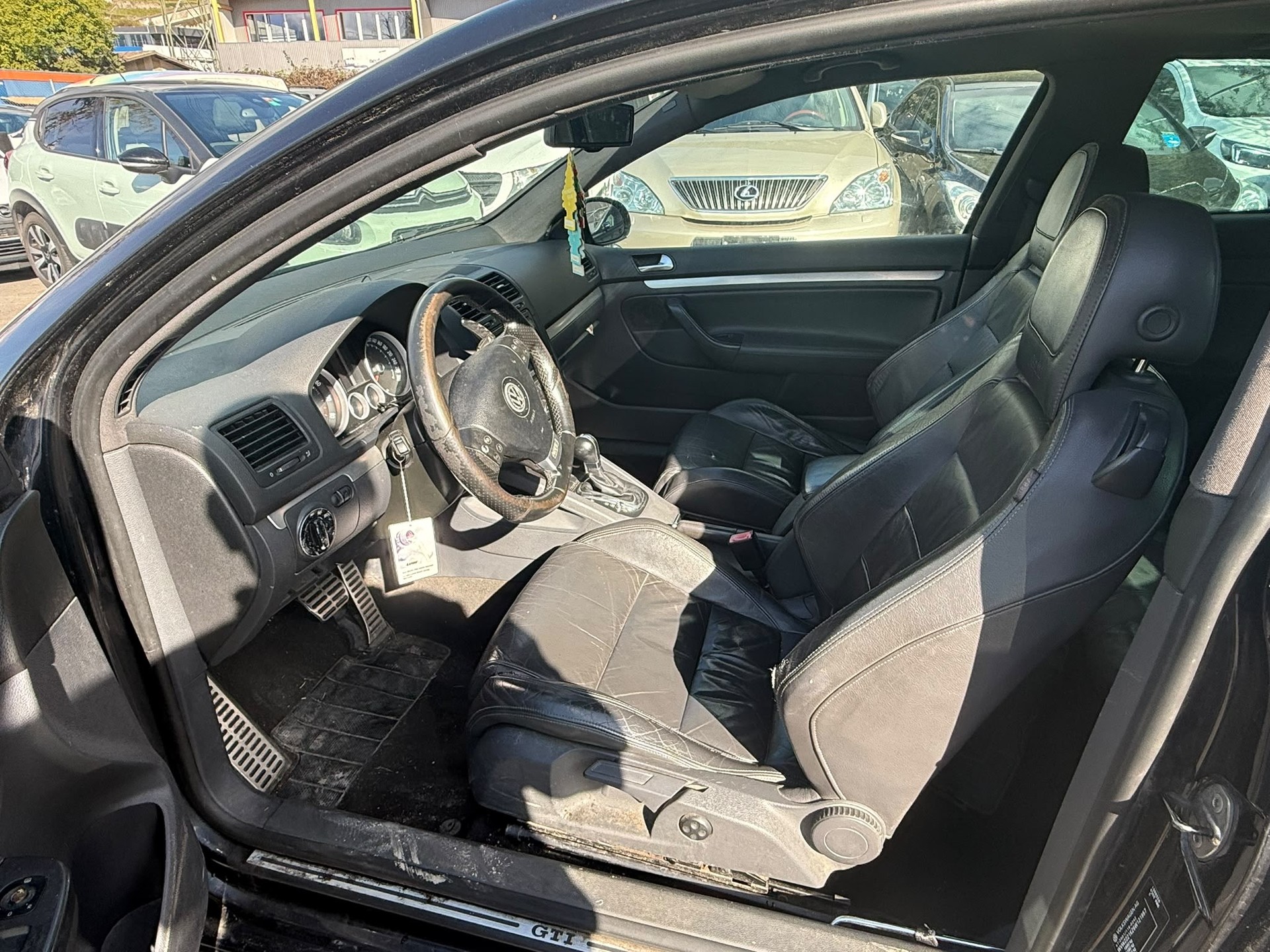 VW Golf 2.0 GTI-image-4