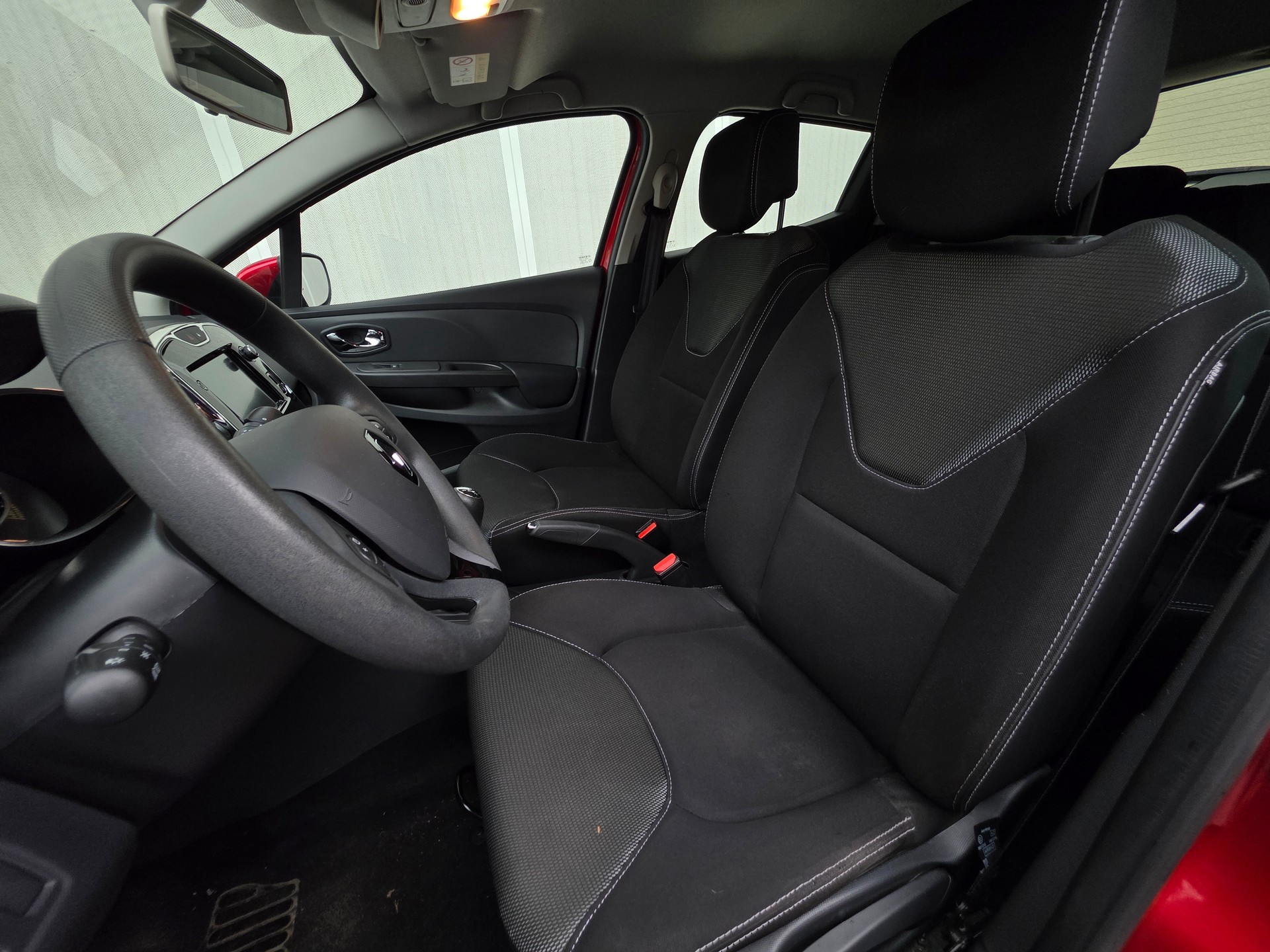 RENAULT Clio 1.2 16V Expression-image-7