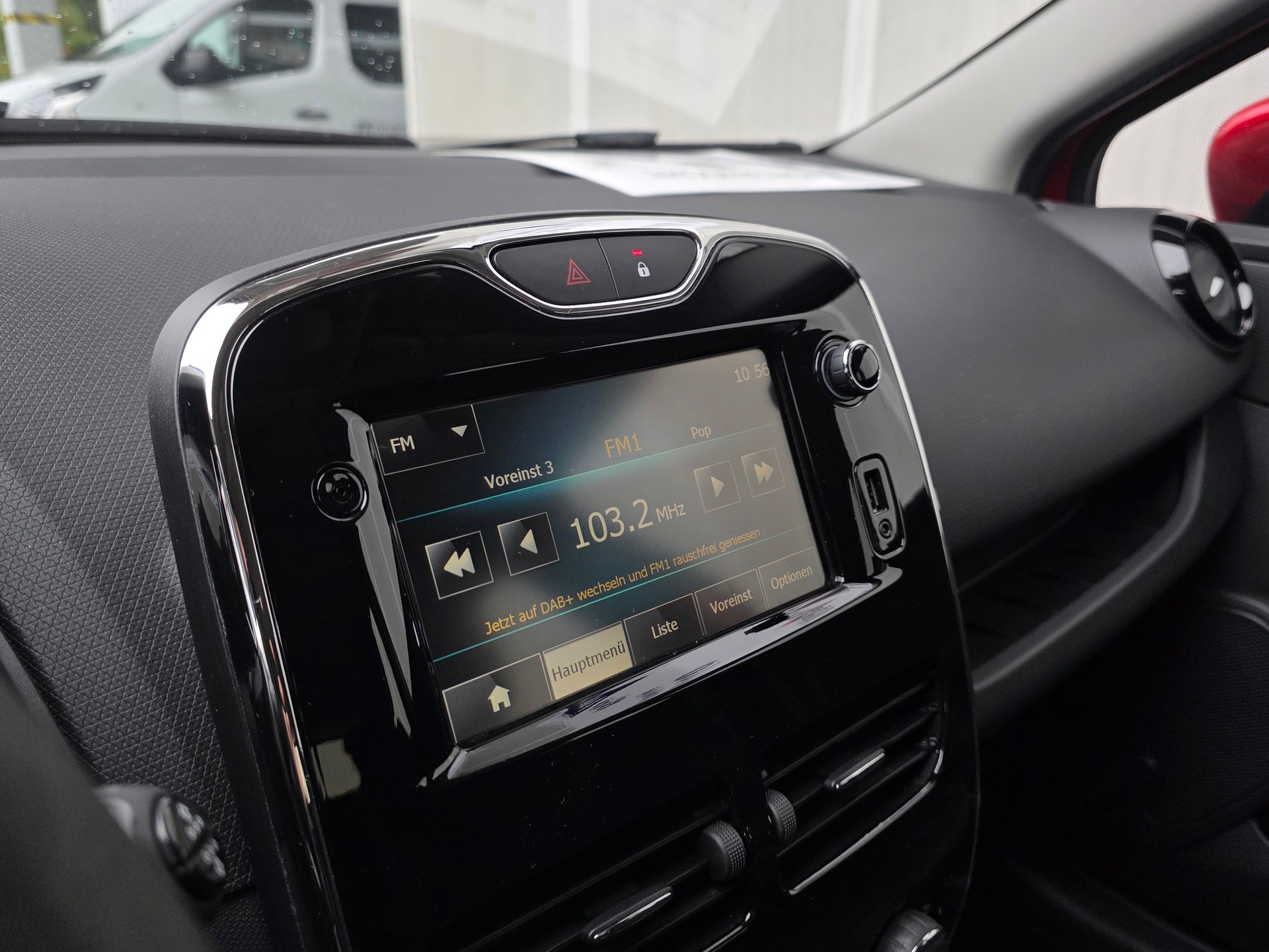 RENAULT Clio 1.2 16V Expression-image-9