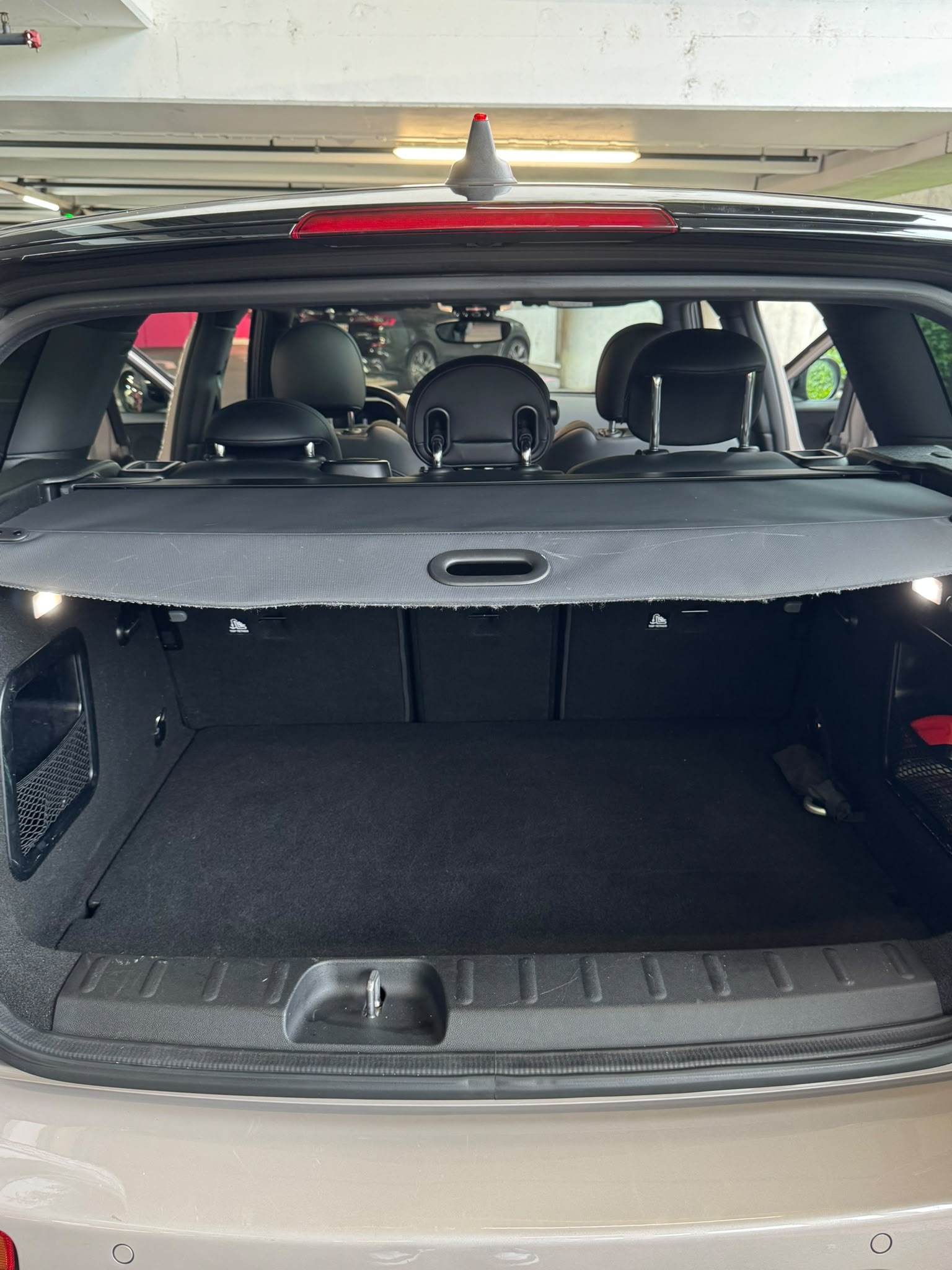 MINI 2.0i Cooper S ALL4-image-4